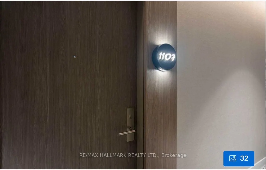 161 Roehampton Avenue, #1107