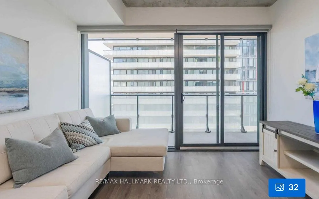 161 Roehampton Avenue, #1107