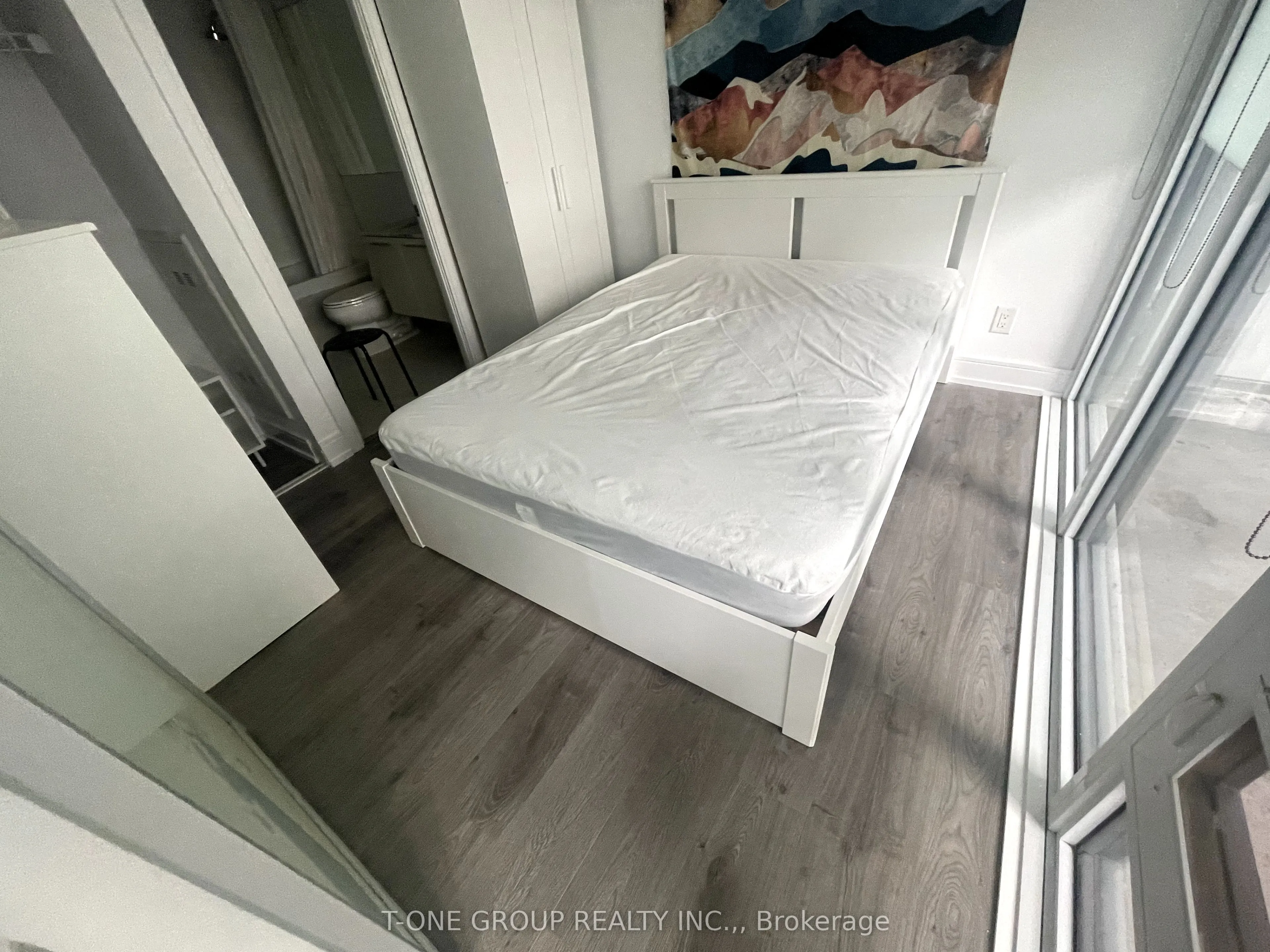 42 Charles Street E, #1202