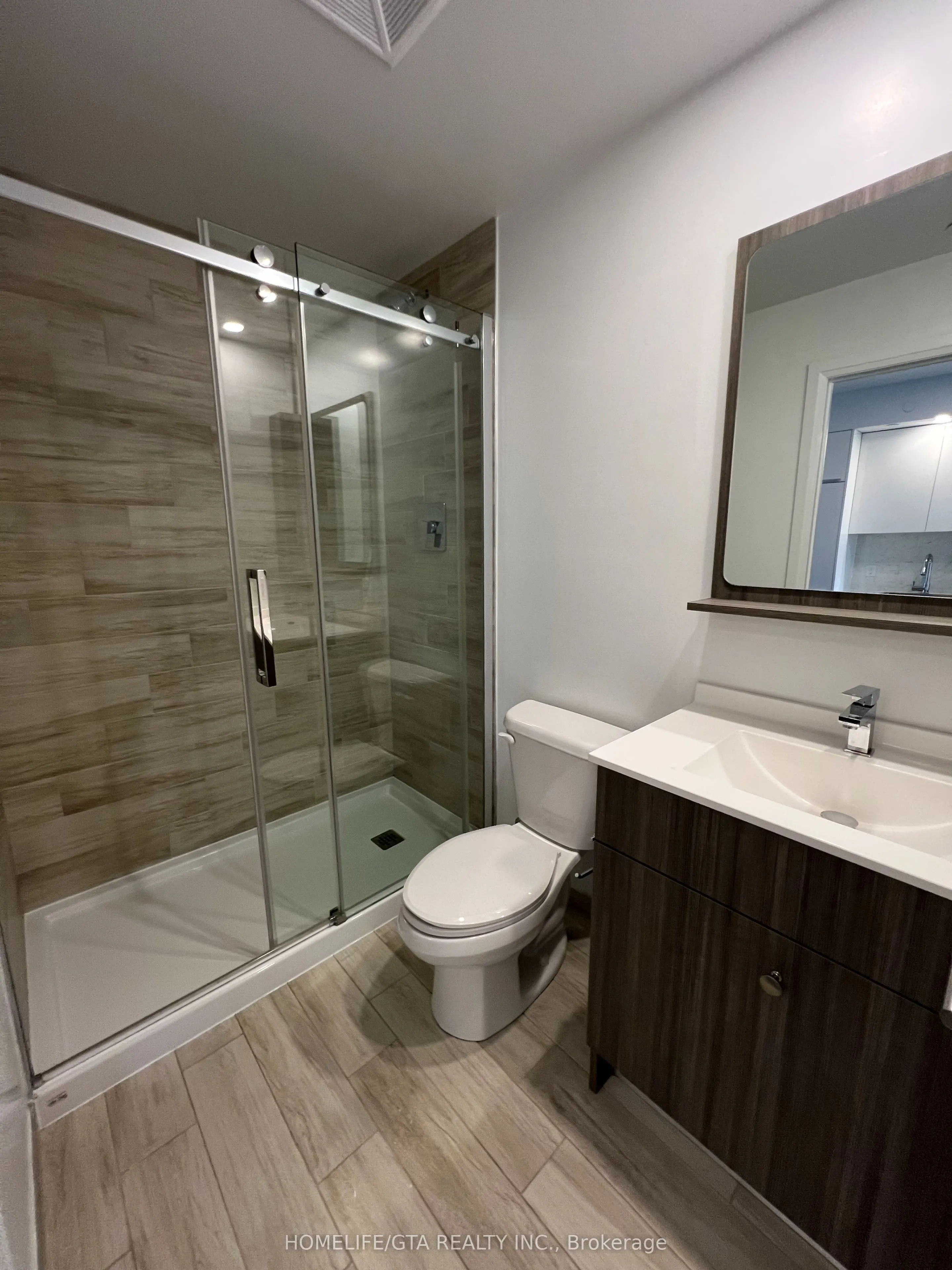 75 Canterbury Pl Place, #1917