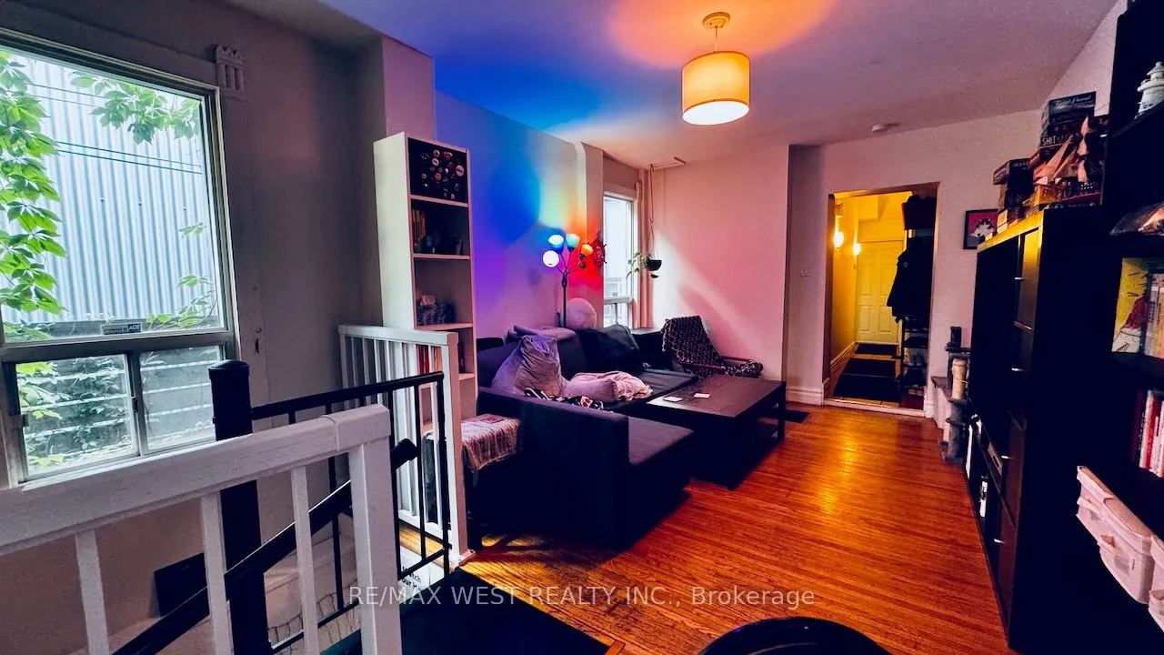 88 Montrose Avenue