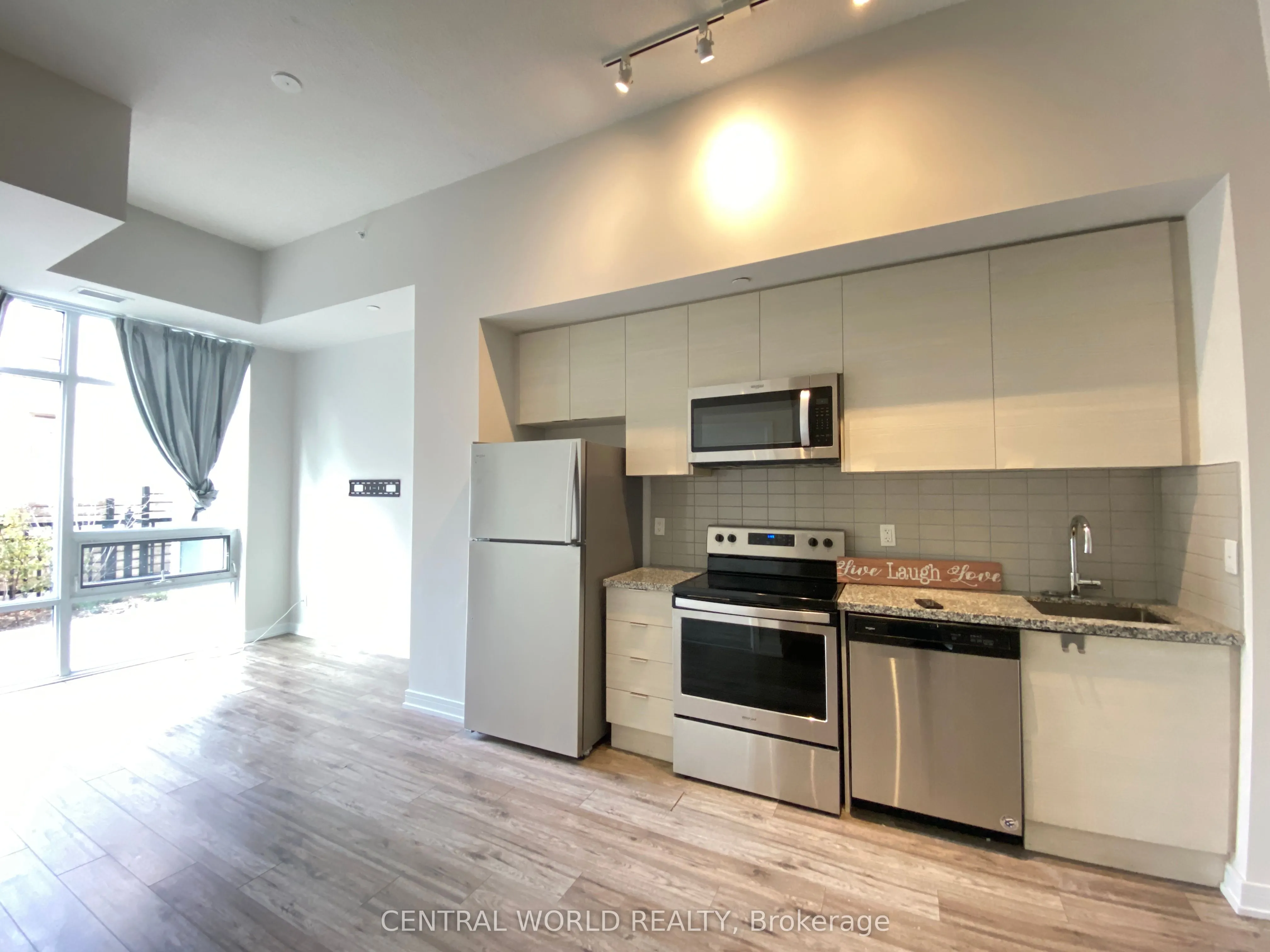 621 Sheppard Avenue E, #122