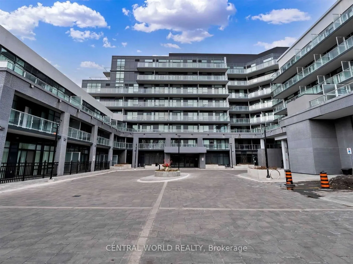 621 Sheppard Avenue E, #122