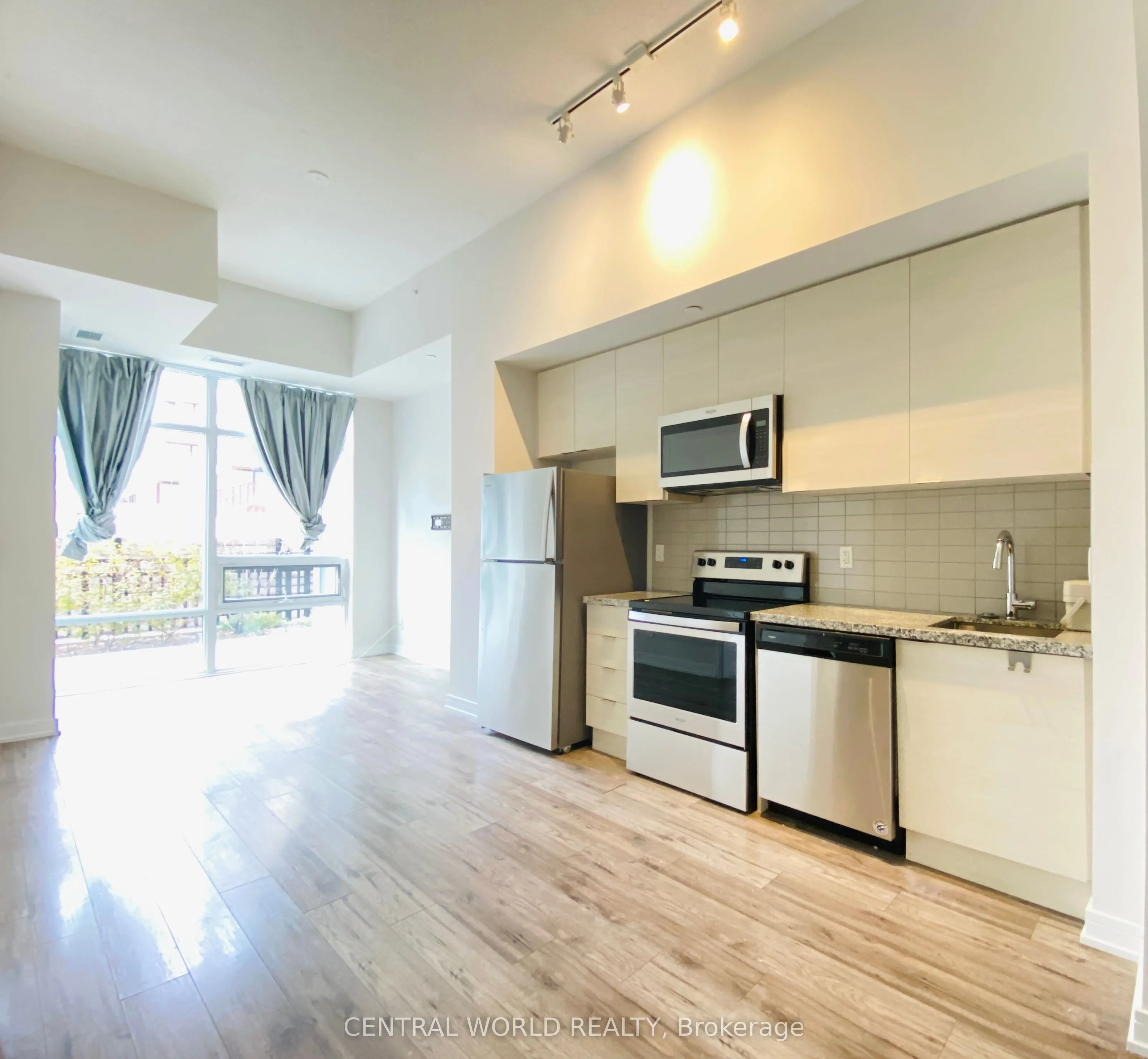 621 Sheppard Avenue E, #122