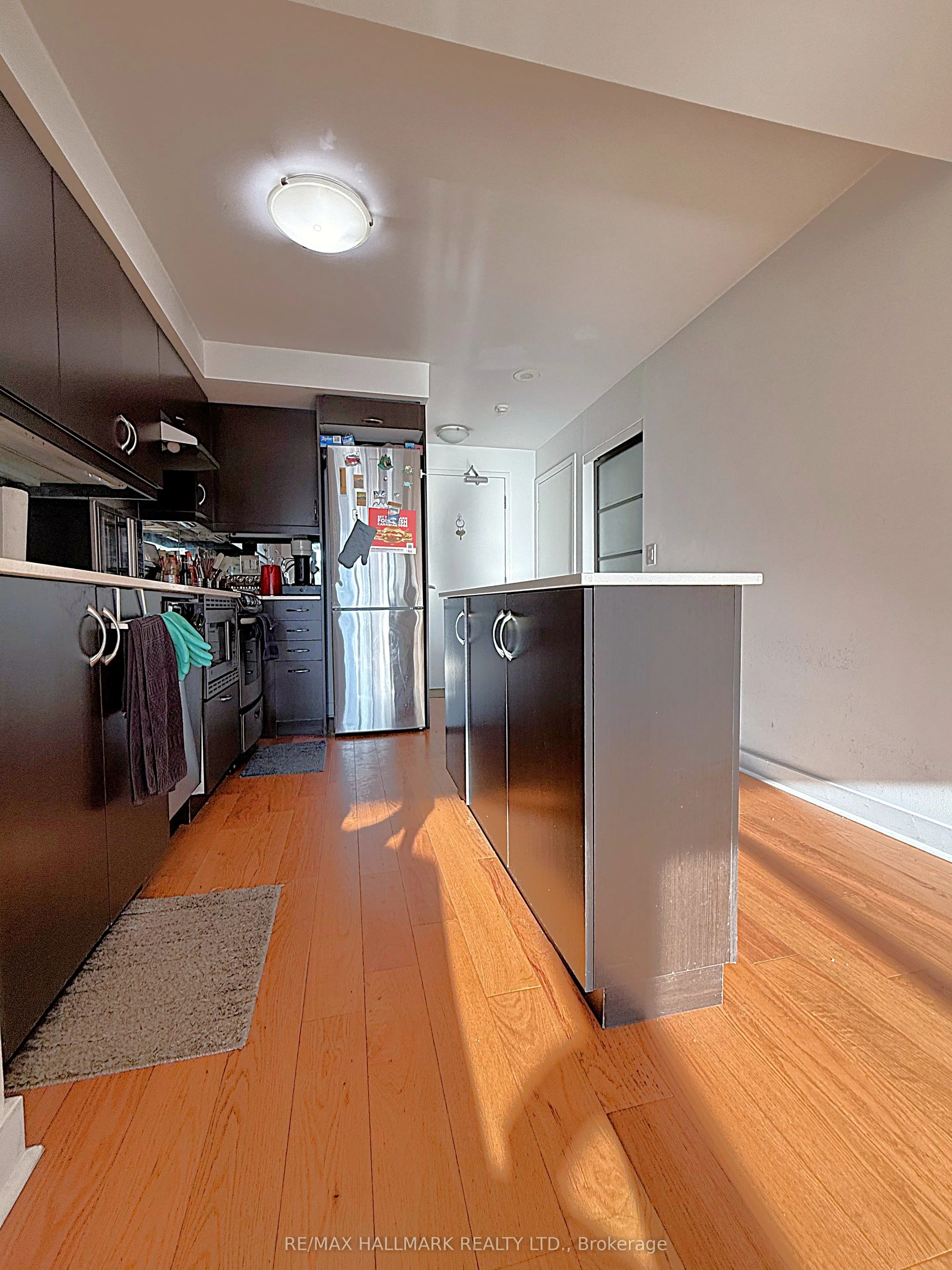 320 RICHMOND Street E, #806