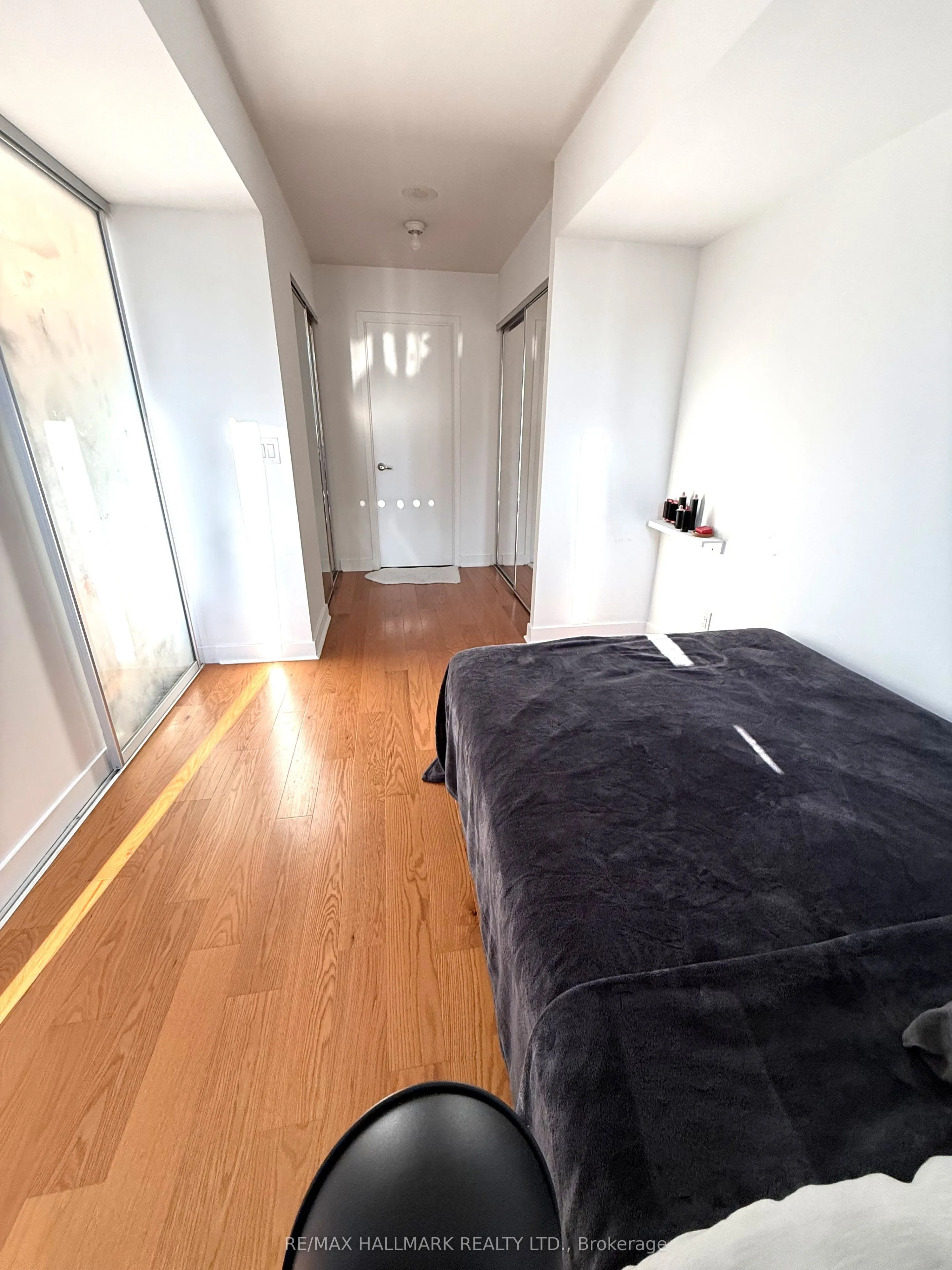 320 RICHMOND Street E, #806