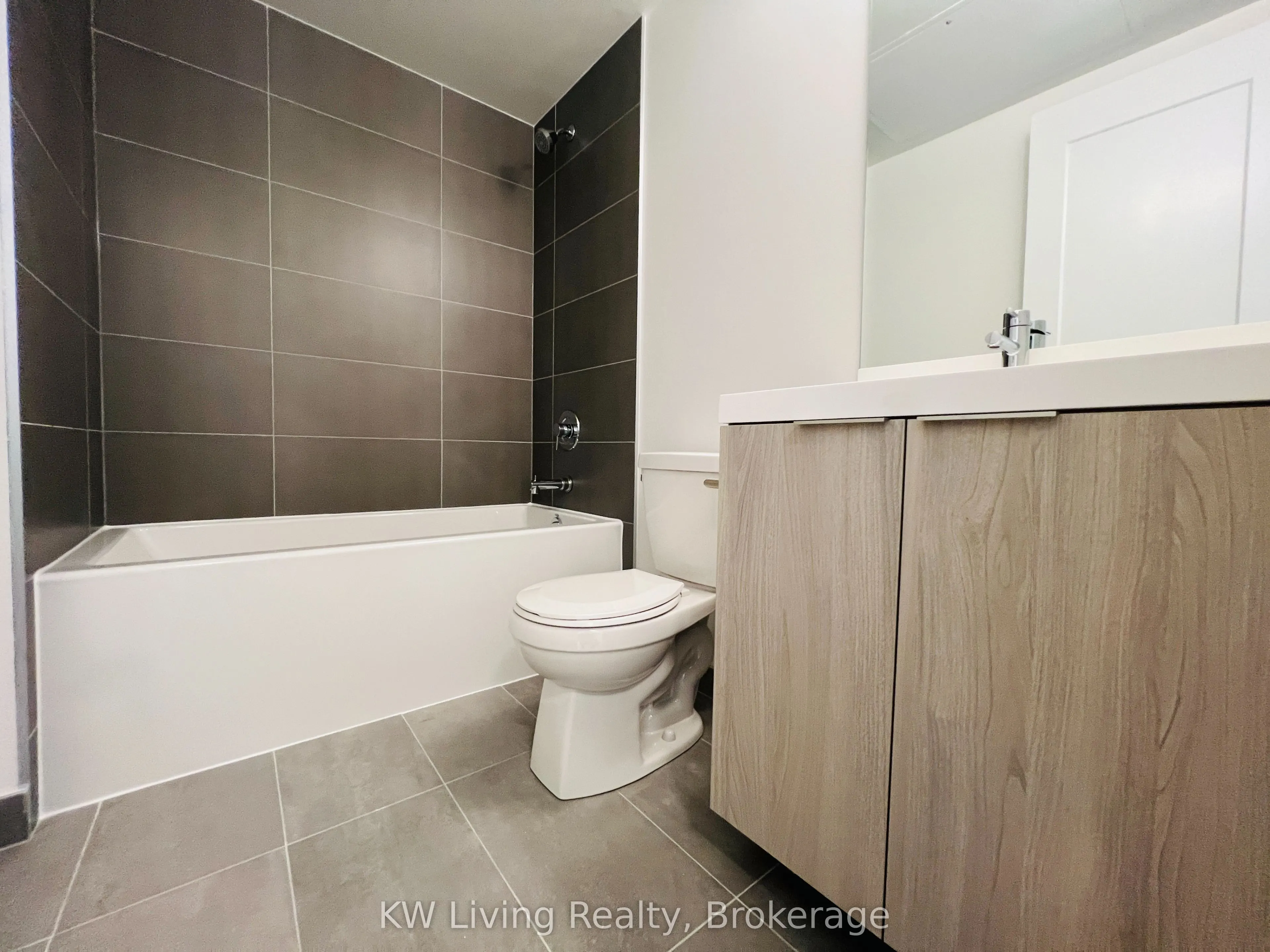 8 Widmer Street, #4103
