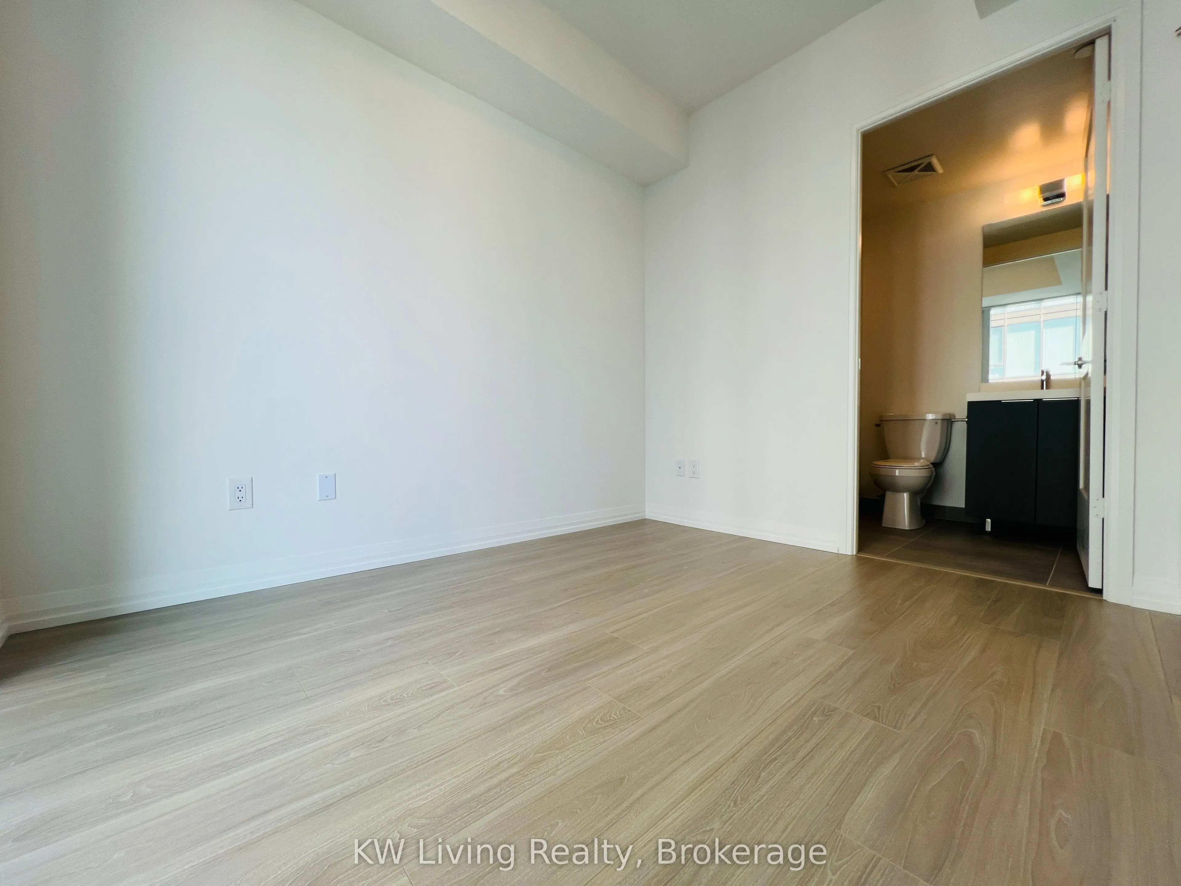 8 Widmer Street, #4103