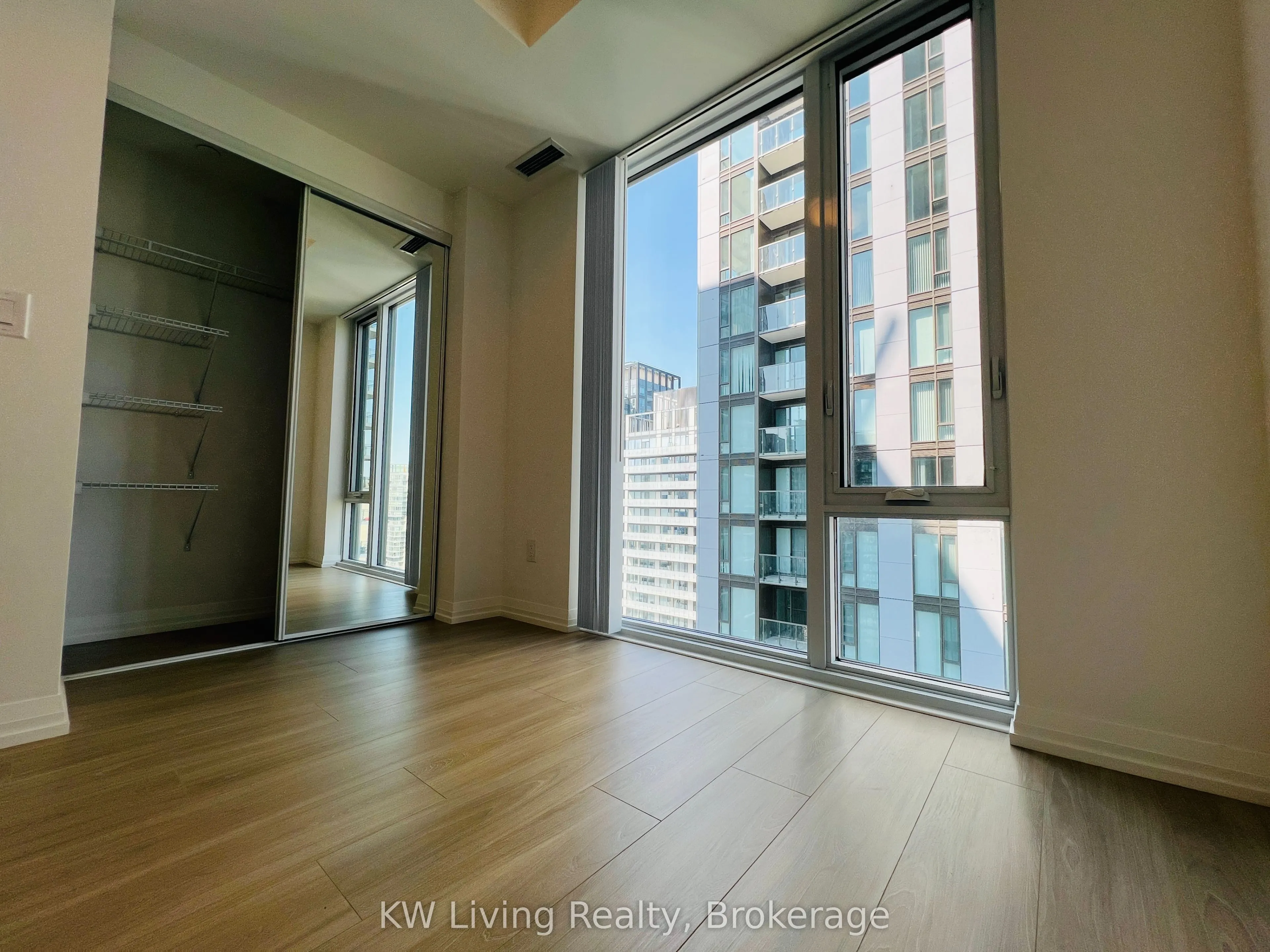 8 Widmer Street, #4103