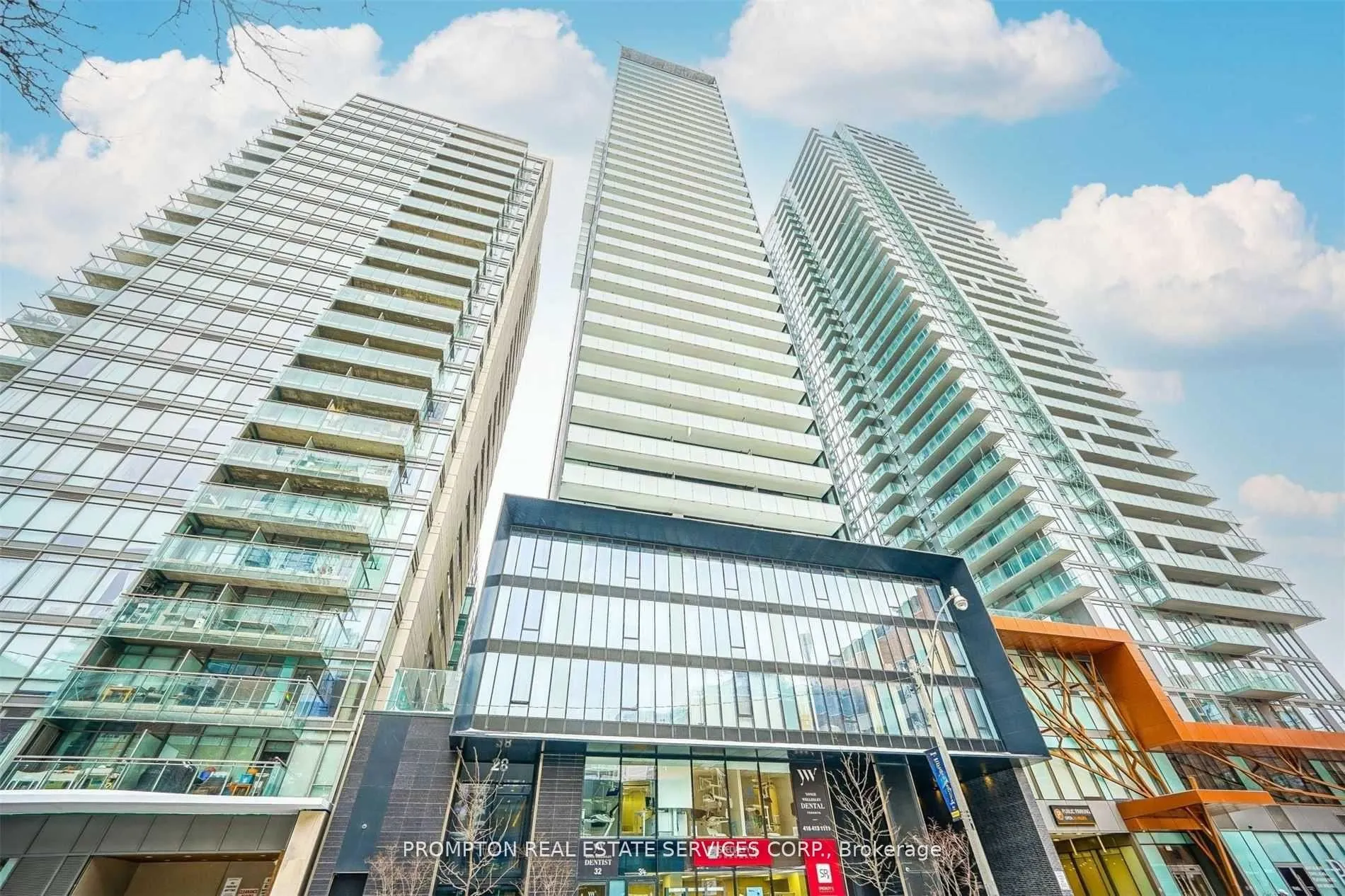 28 wellesley Street, #05