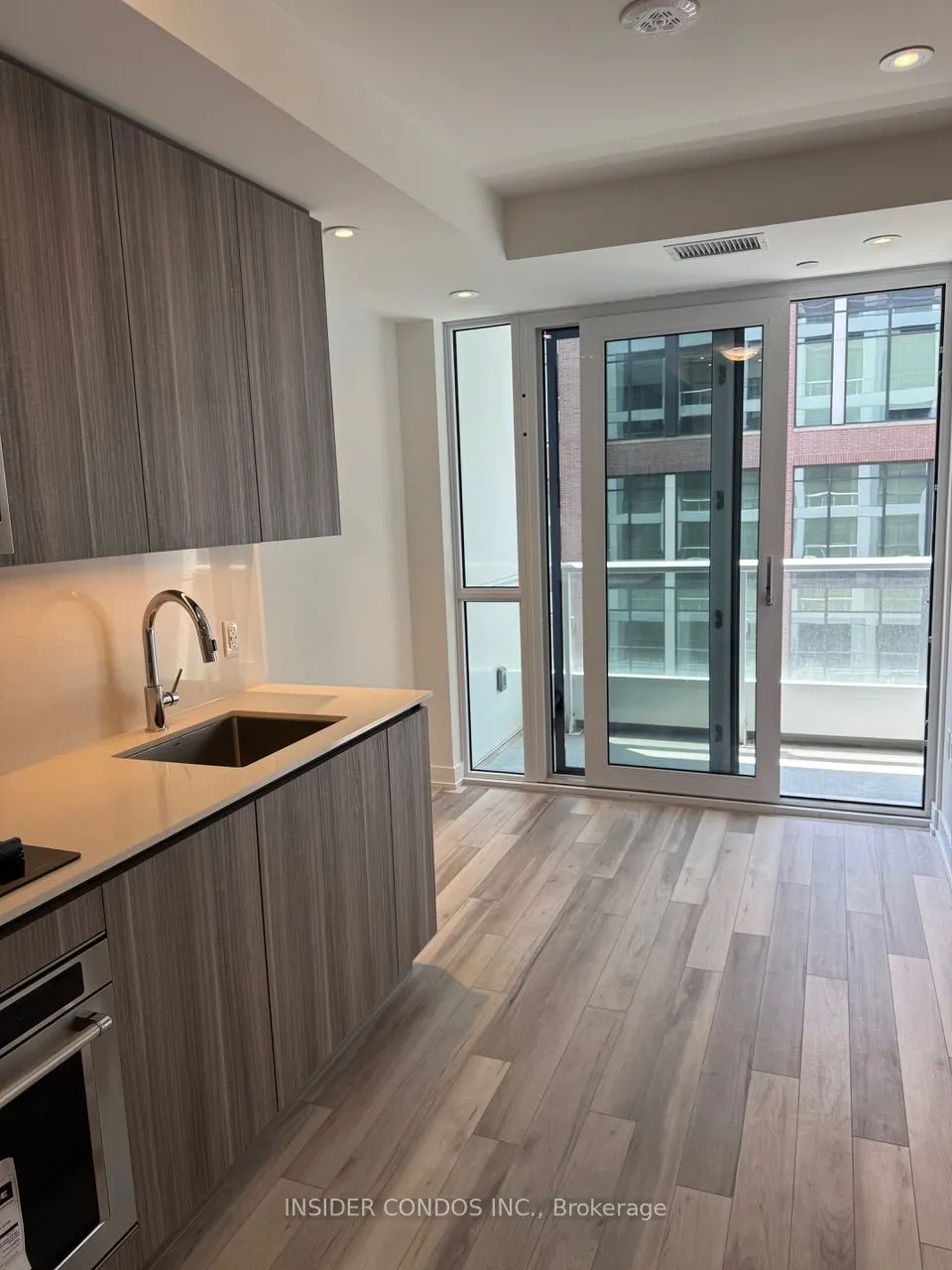 15 Richardson Street, #925