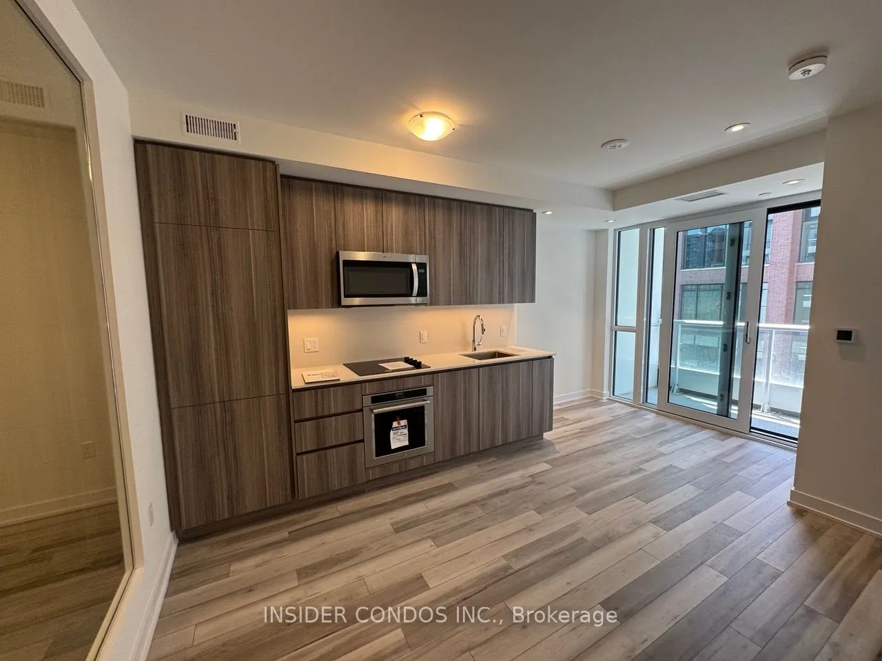 15 Richardson Street, #925