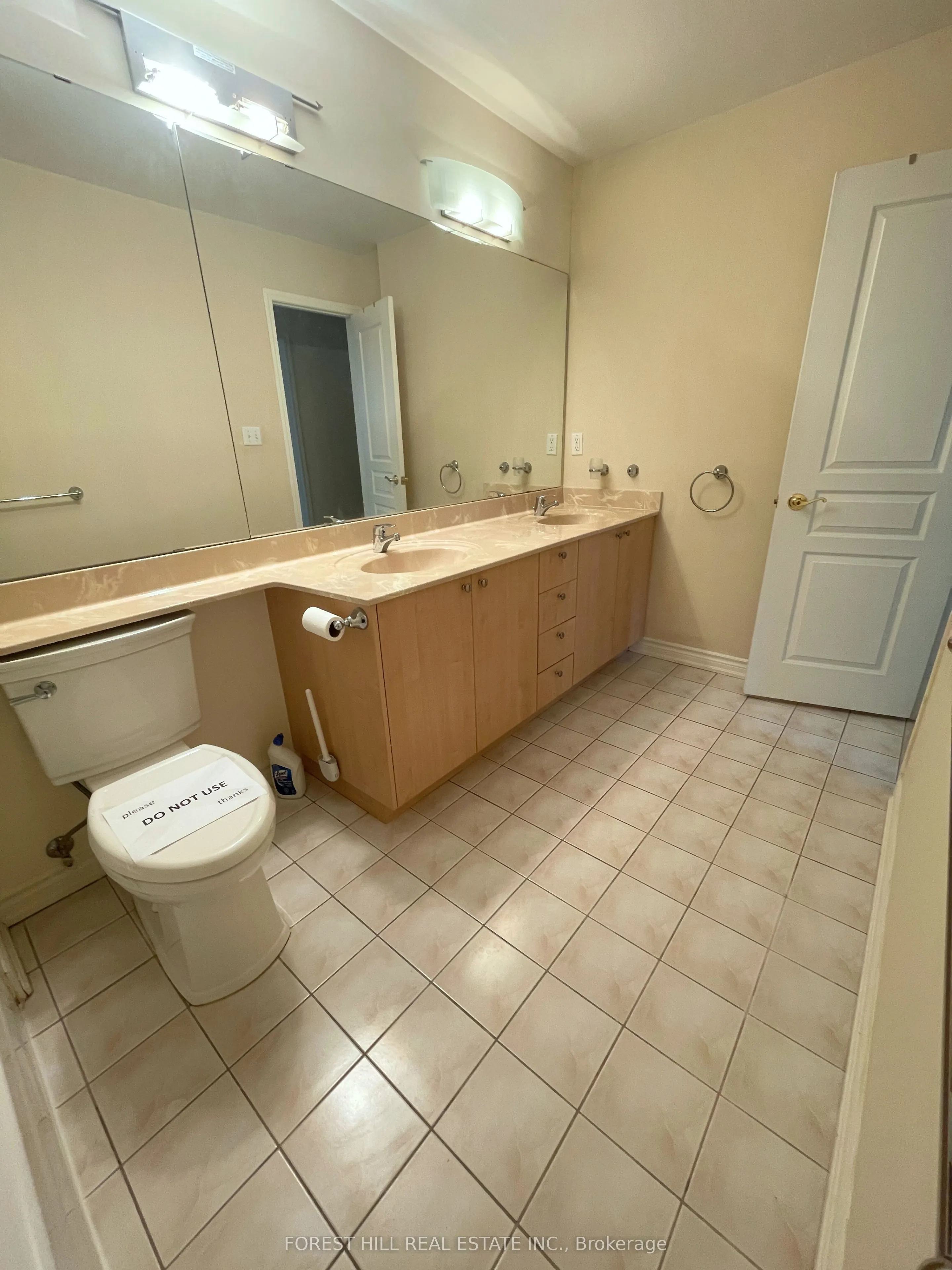 11 Everson Drive, #604 Room B