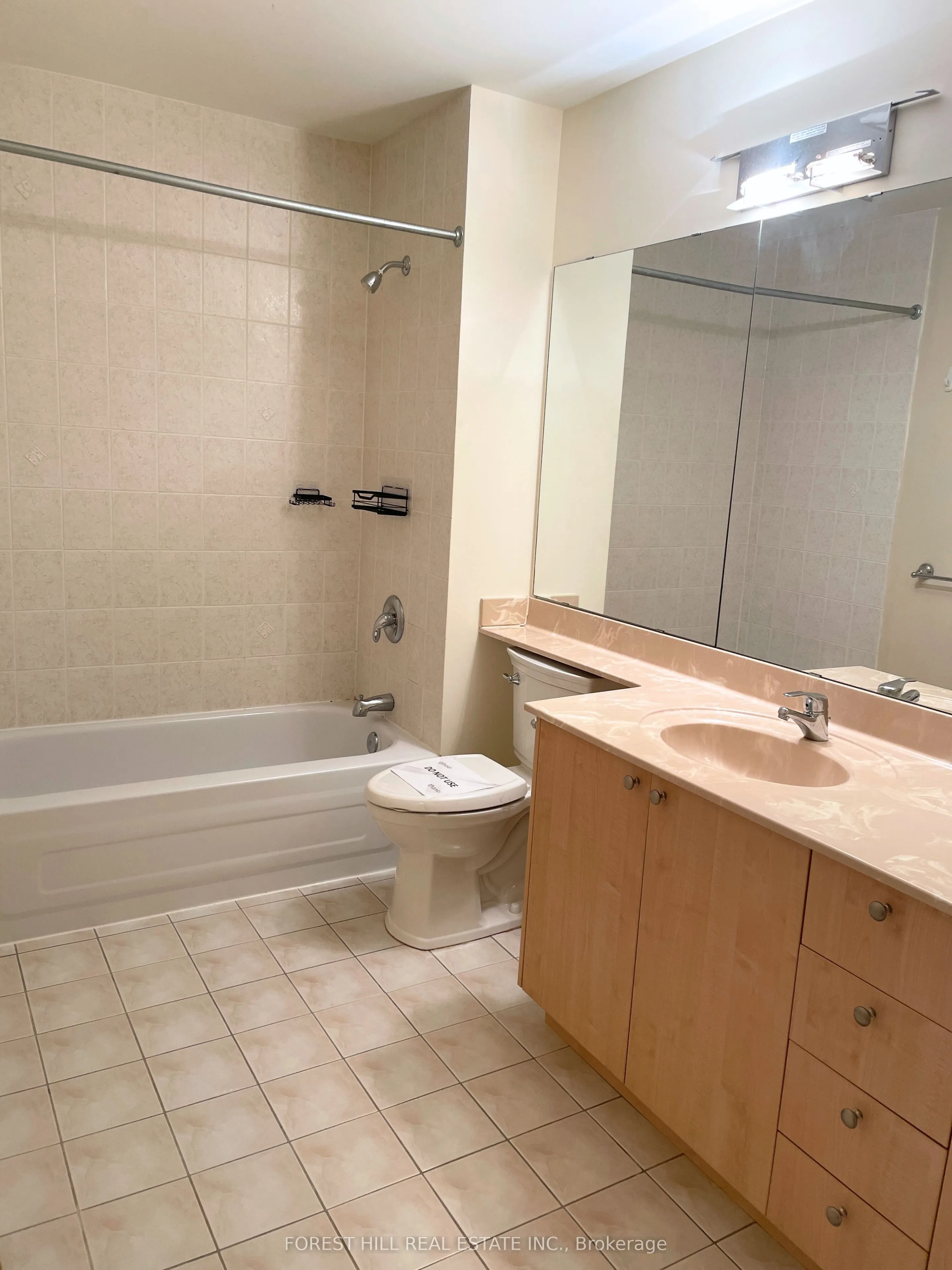 11 Everson Drive, #604 Room C
