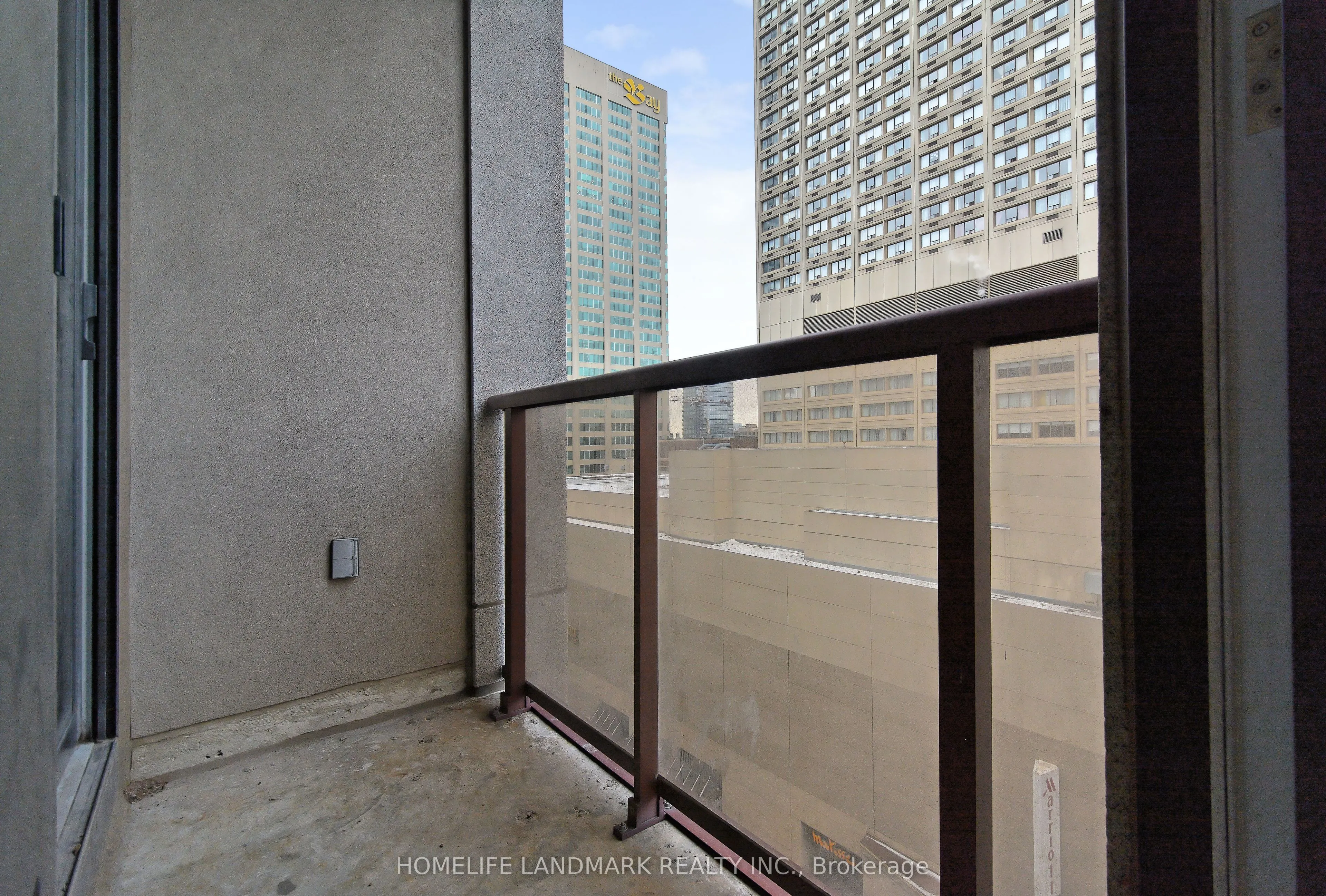 85 Bloor Street E, #1203