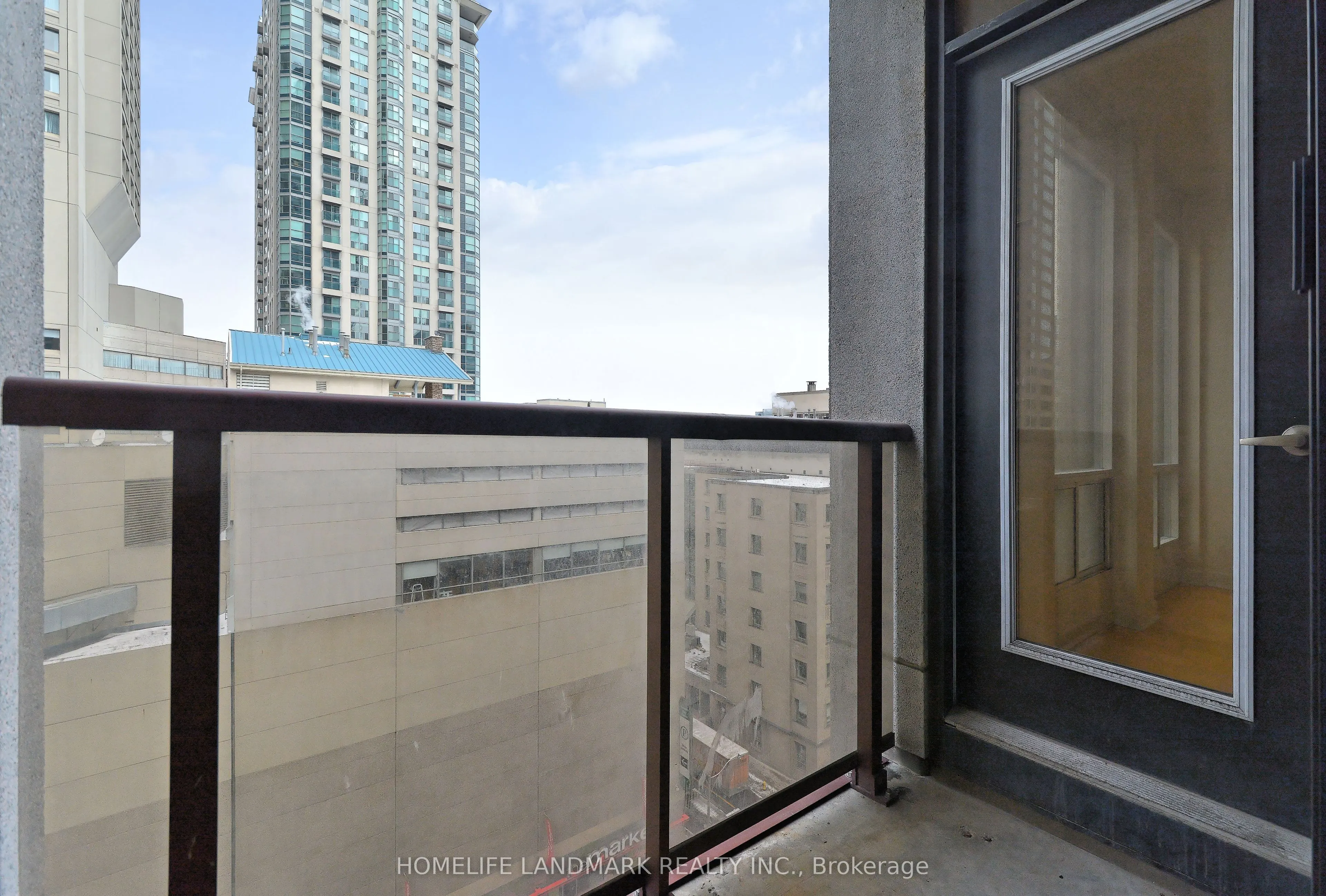 85 Bloor Street E, #1203