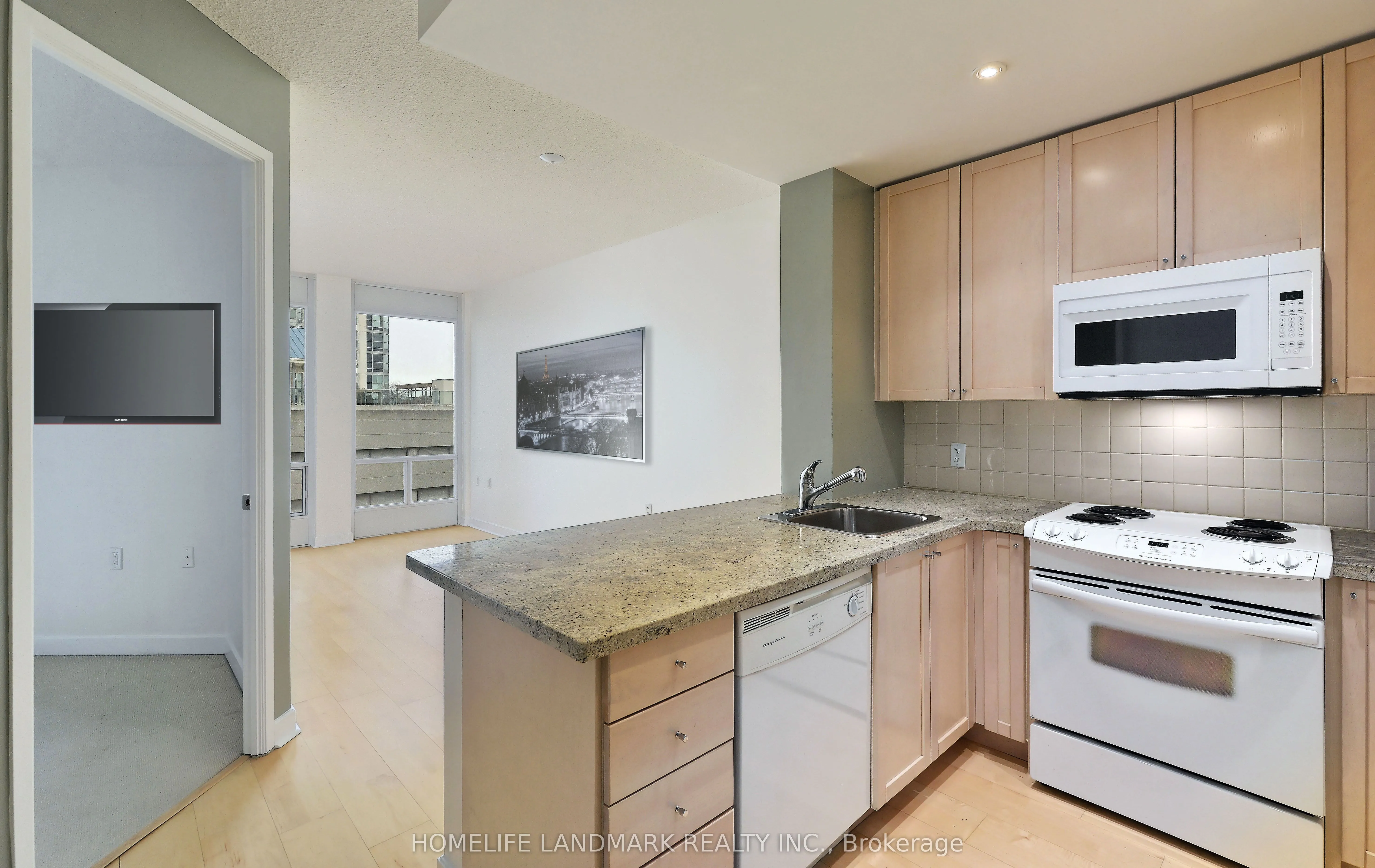 85 Bloor Street E, #1203