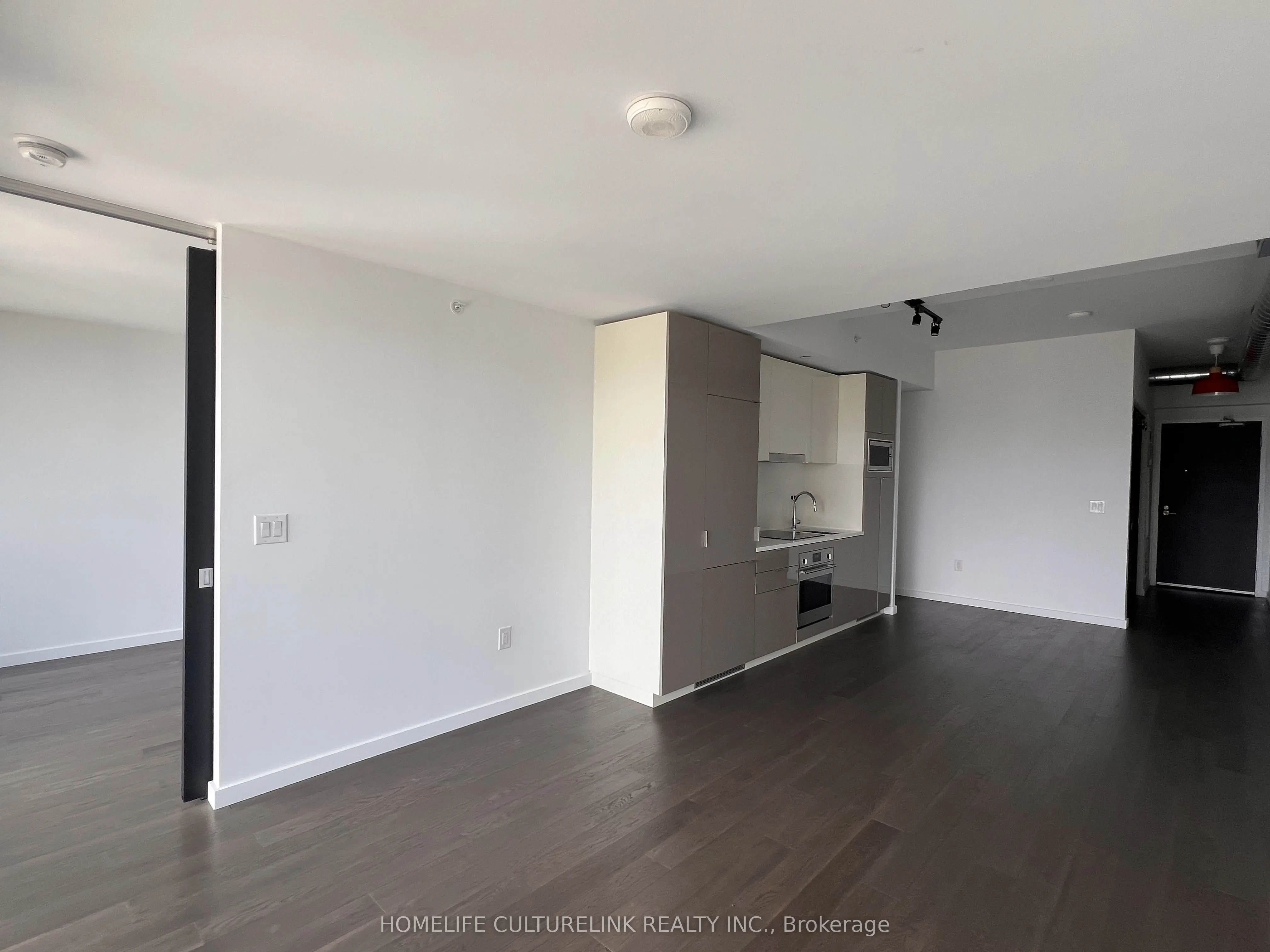 170 Bayview Avenue, #2504