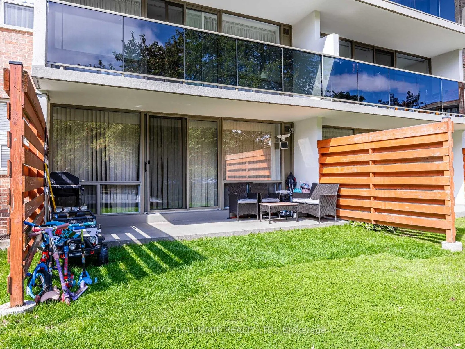 40 Sunrise Avenue, #104