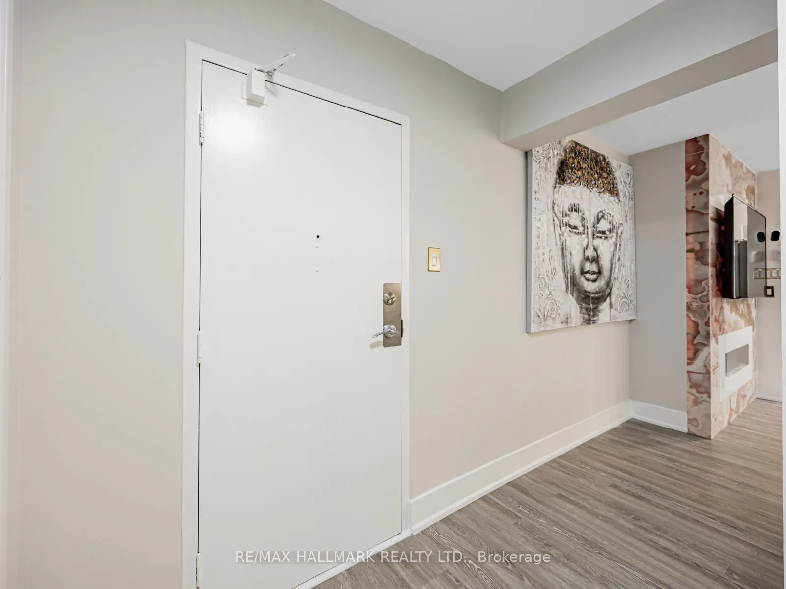 40 Sunrise Avenue, #104