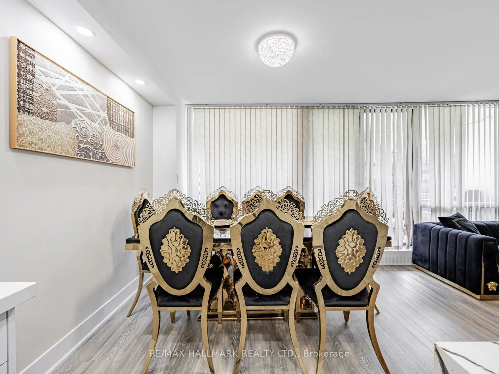 40 Sunrise Avenue, #104