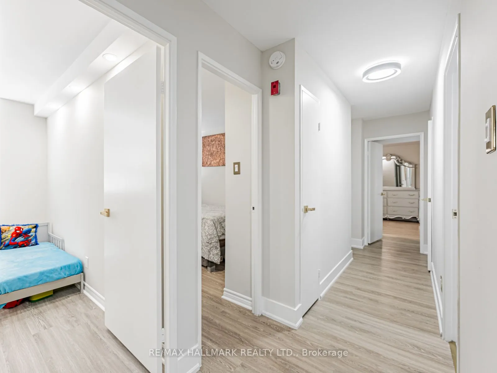 40 Sunrise Avenue, #104