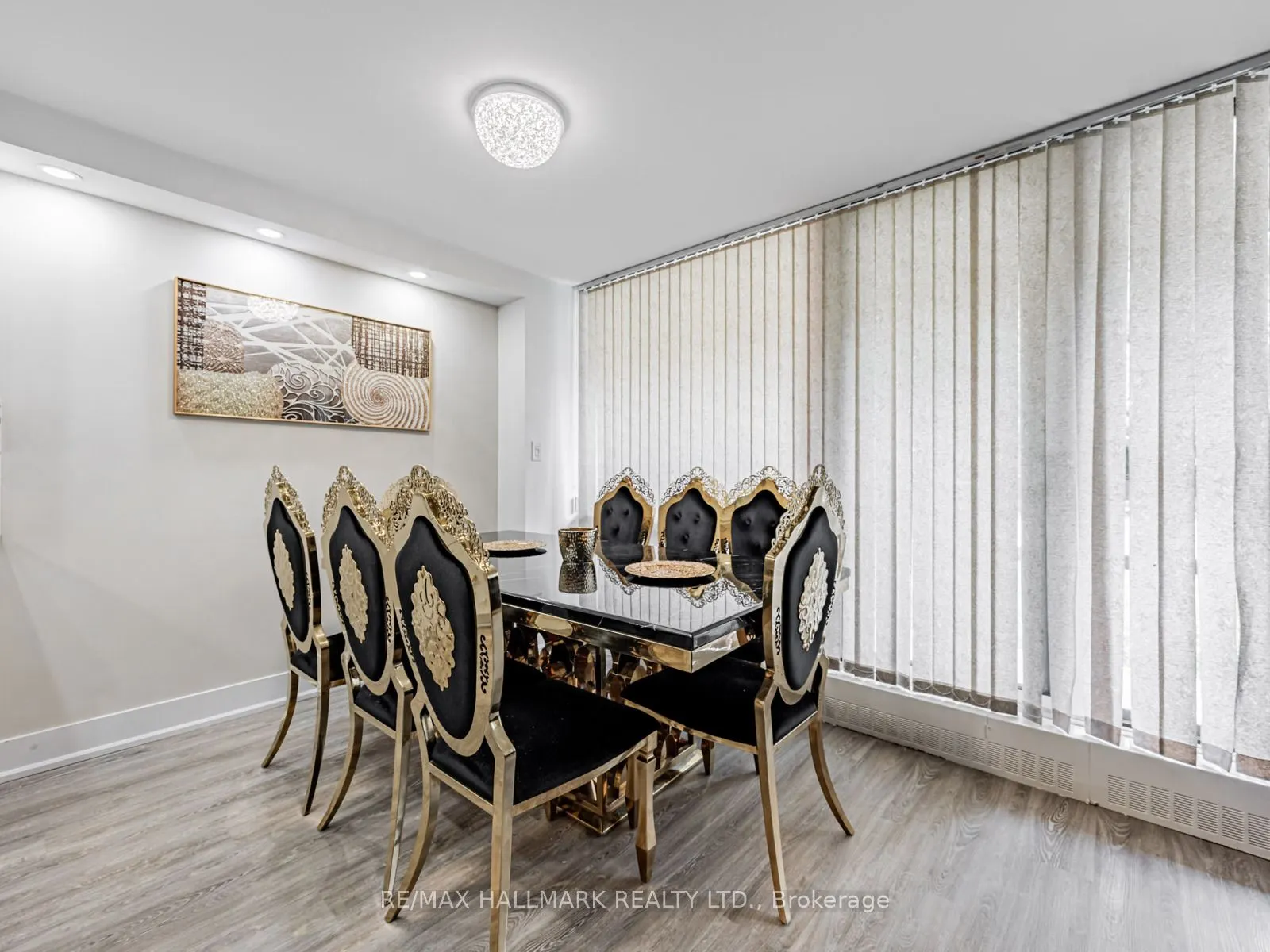 40 Sunrise Avenue, #104