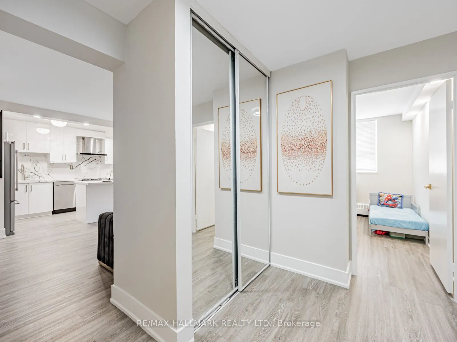 40 Sunrise Avenue, #104