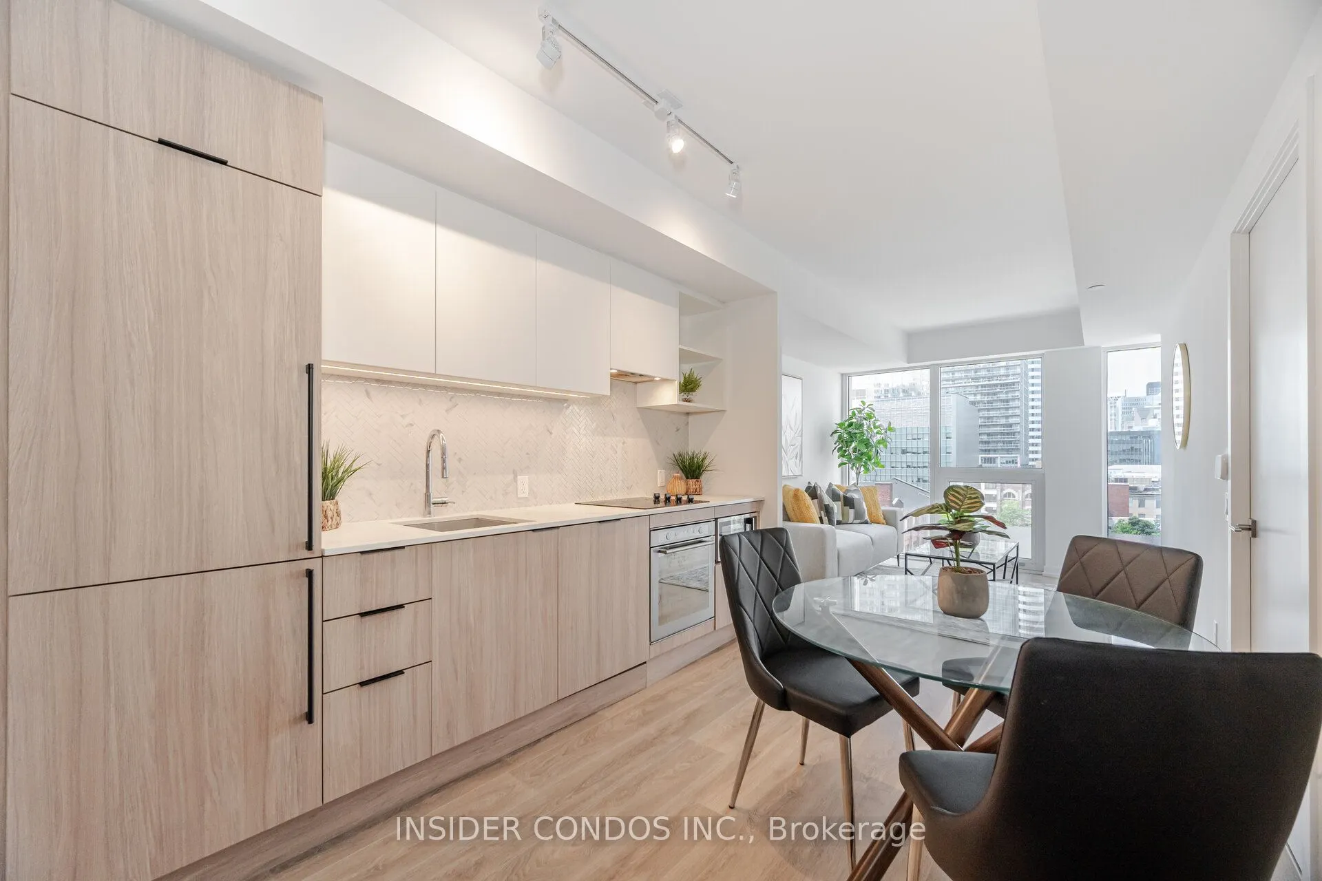 82 Dalhousie Street, #909