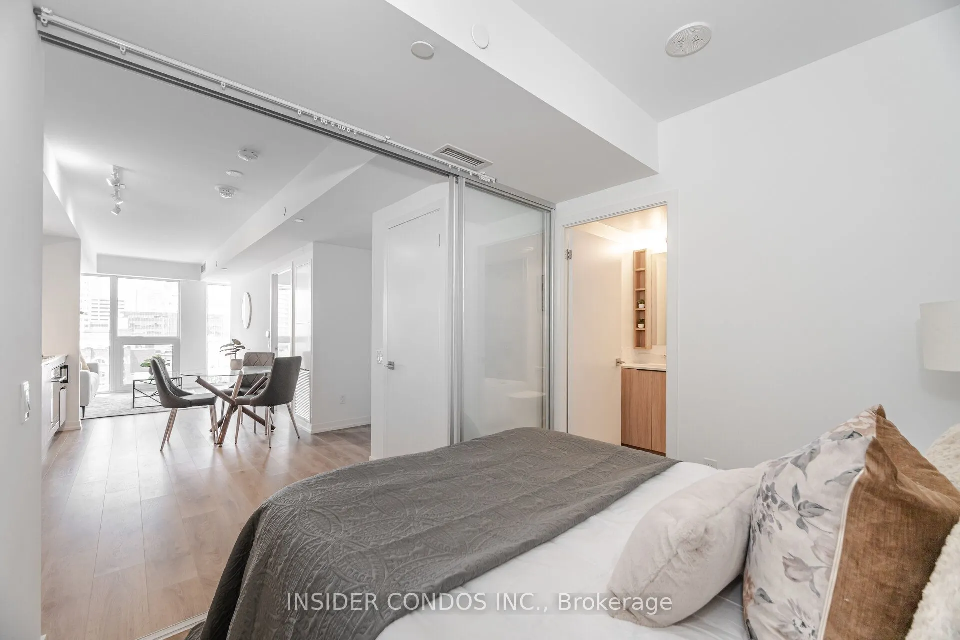 82 Dalhousie Street, #909