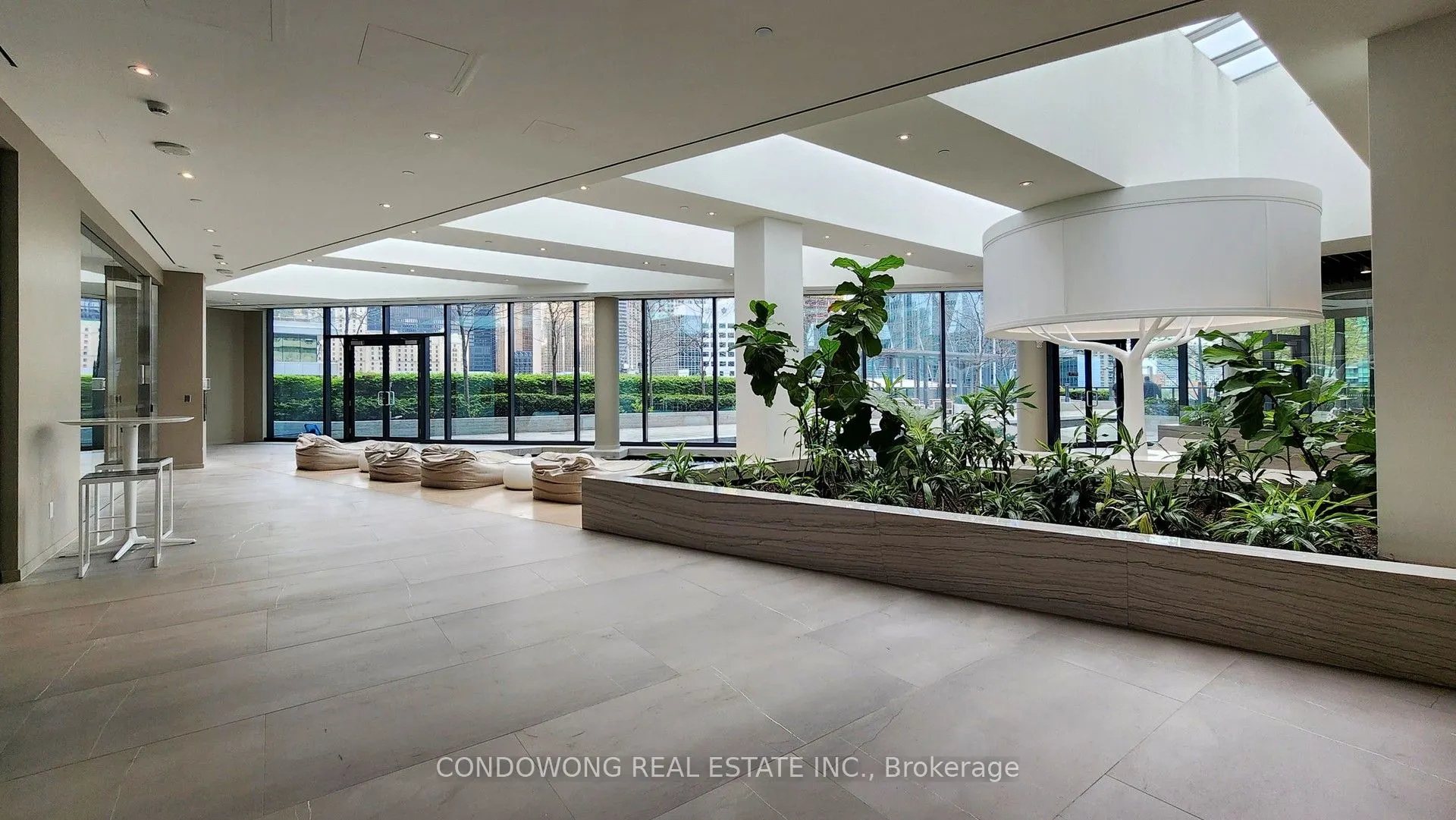 100 Harbour Street, #4102