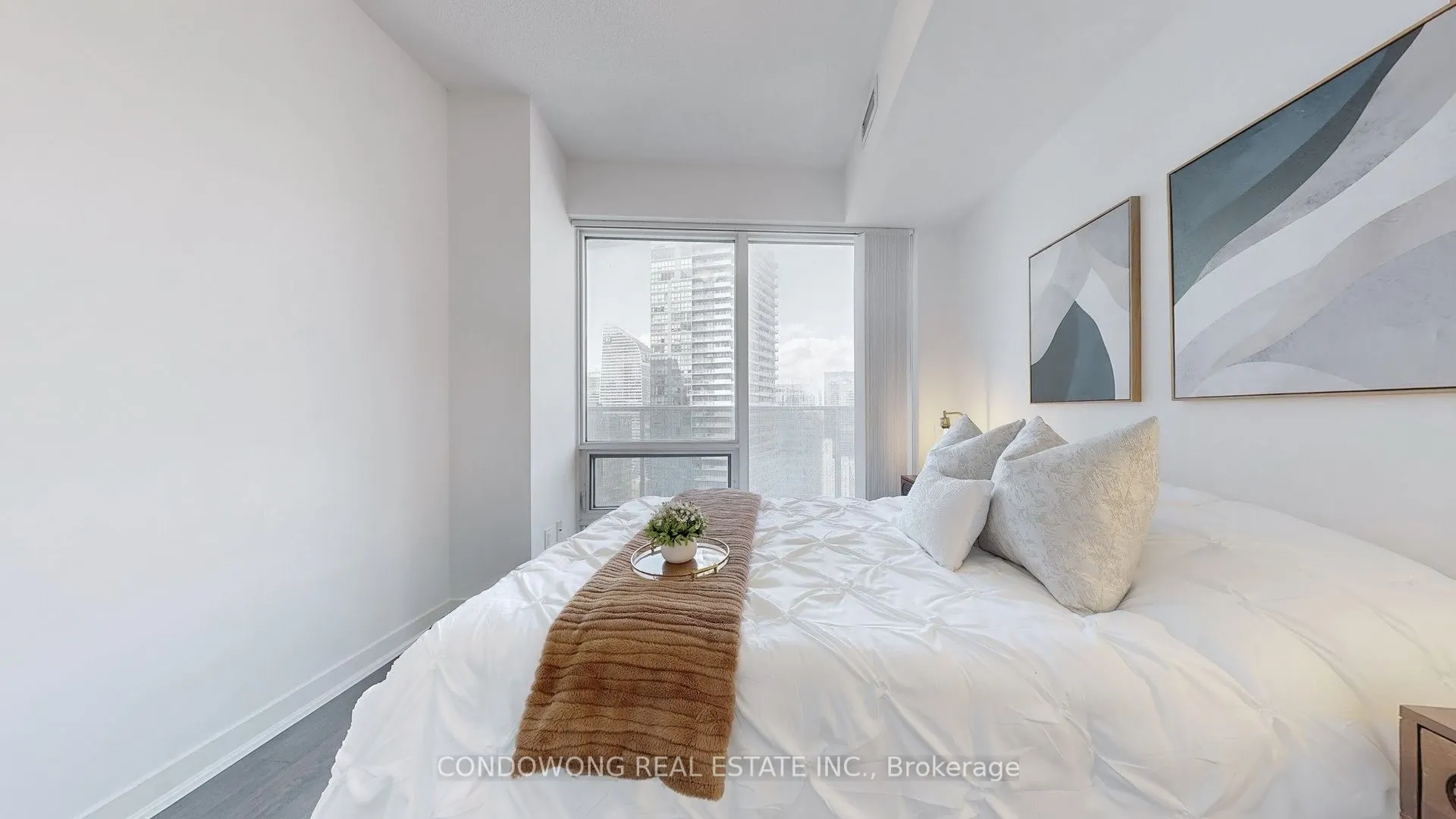 100 Harbour Street, #4102