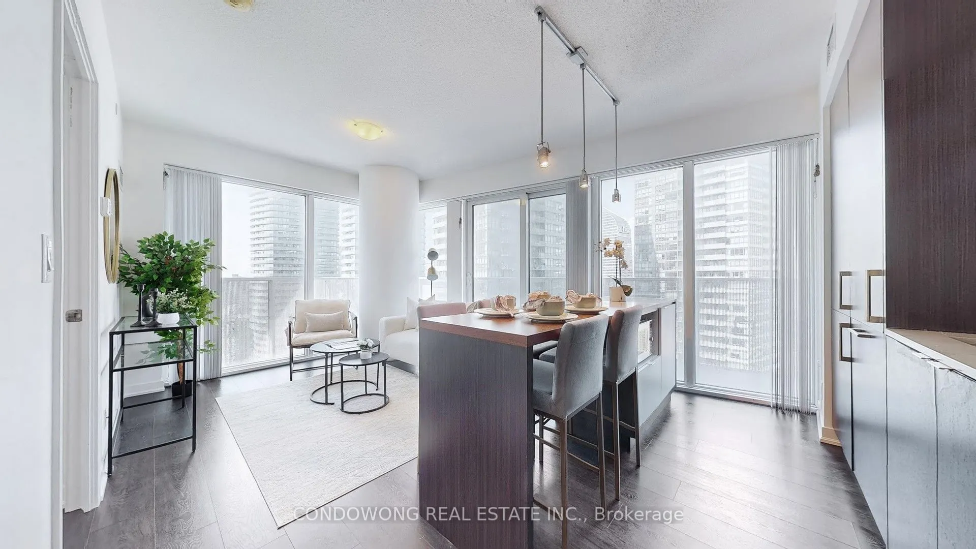 100 Harbour Street, #4102