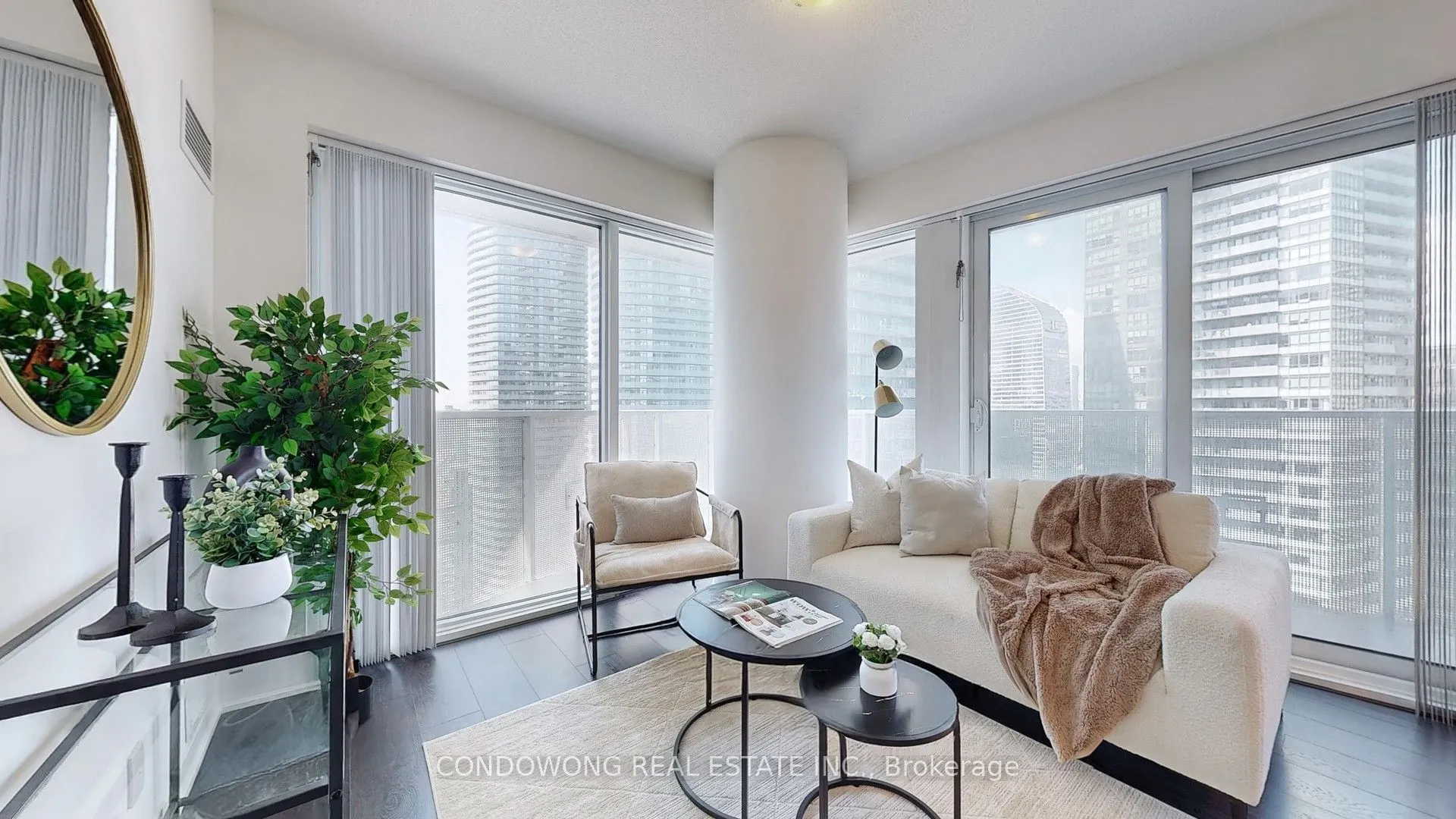 100 Harbour Street, #4102