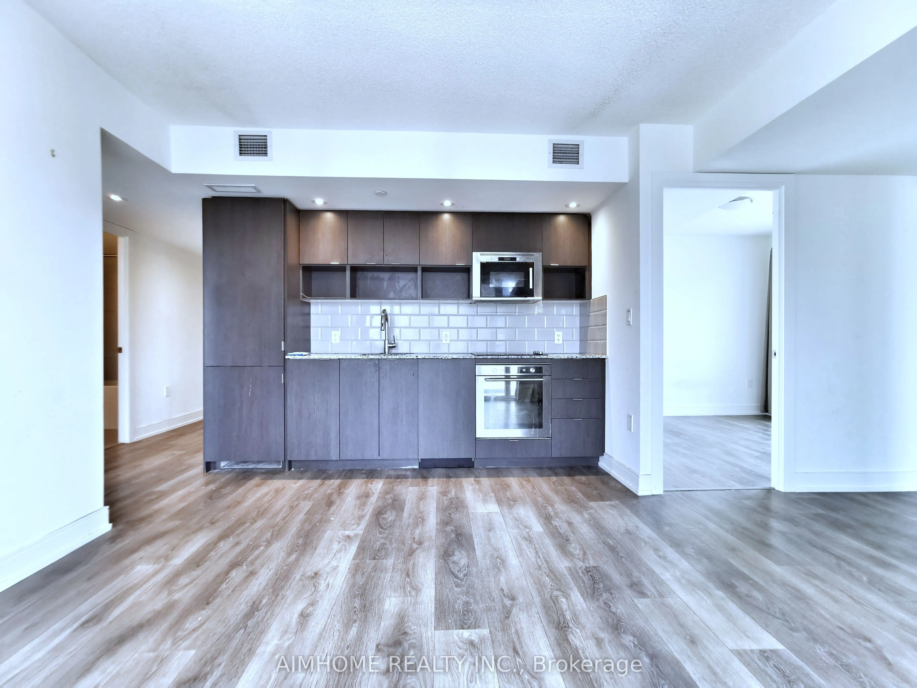 89 Mcgill Street, #2111
