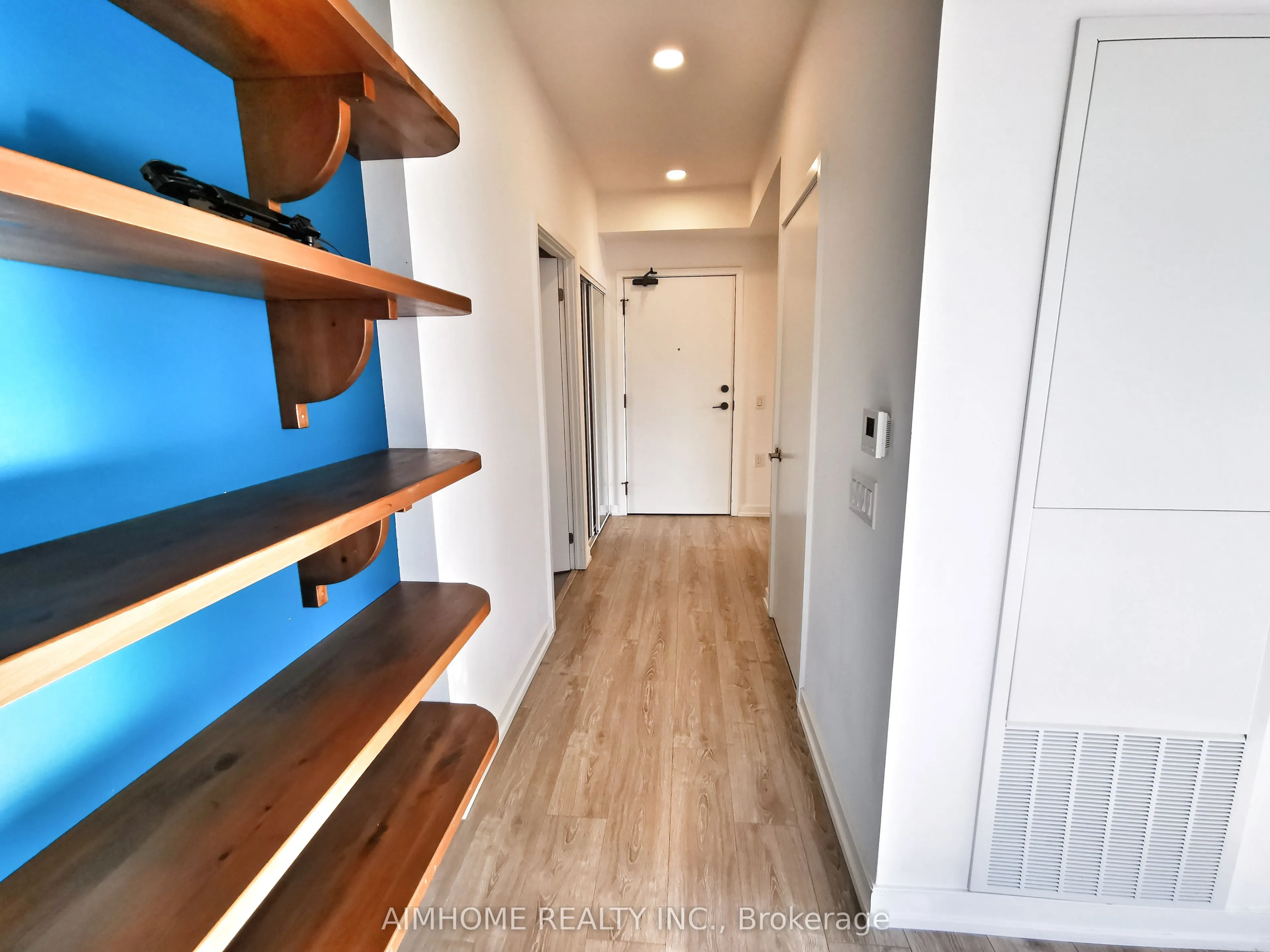 20 Tubman Avenue, #1810