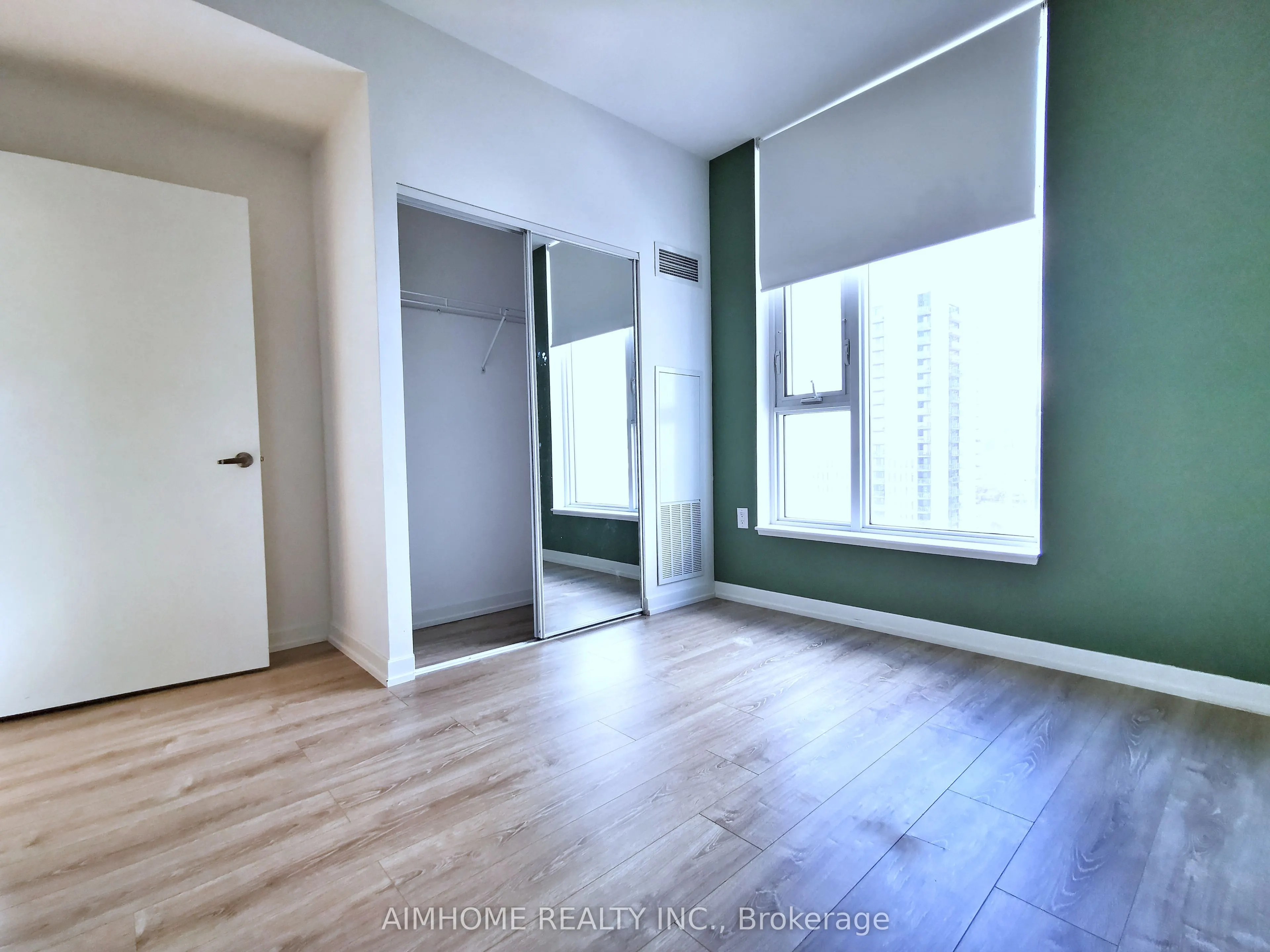 20 Tubman Avenue, #1810