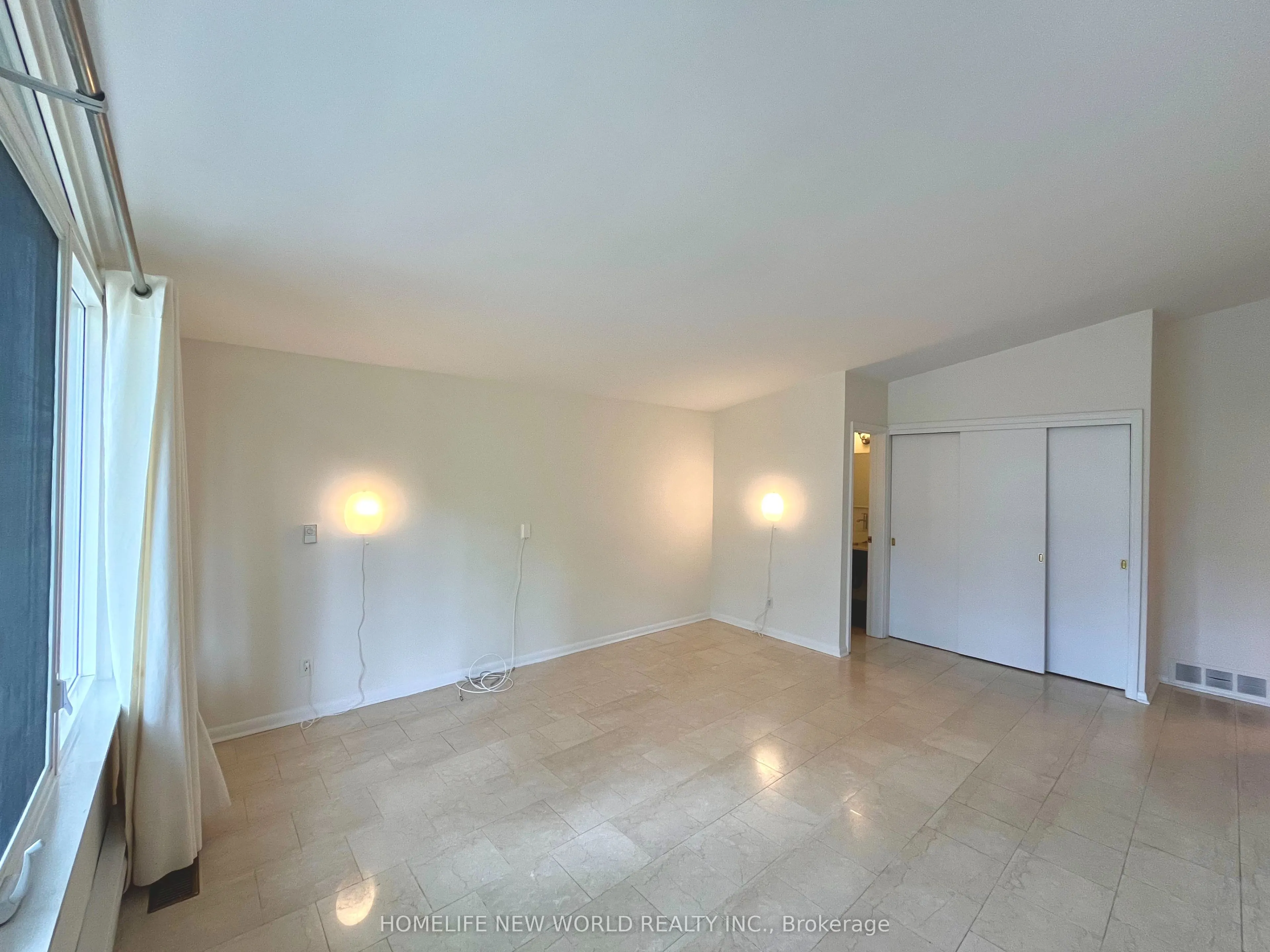 261 Hollywood Avenue, #Ground