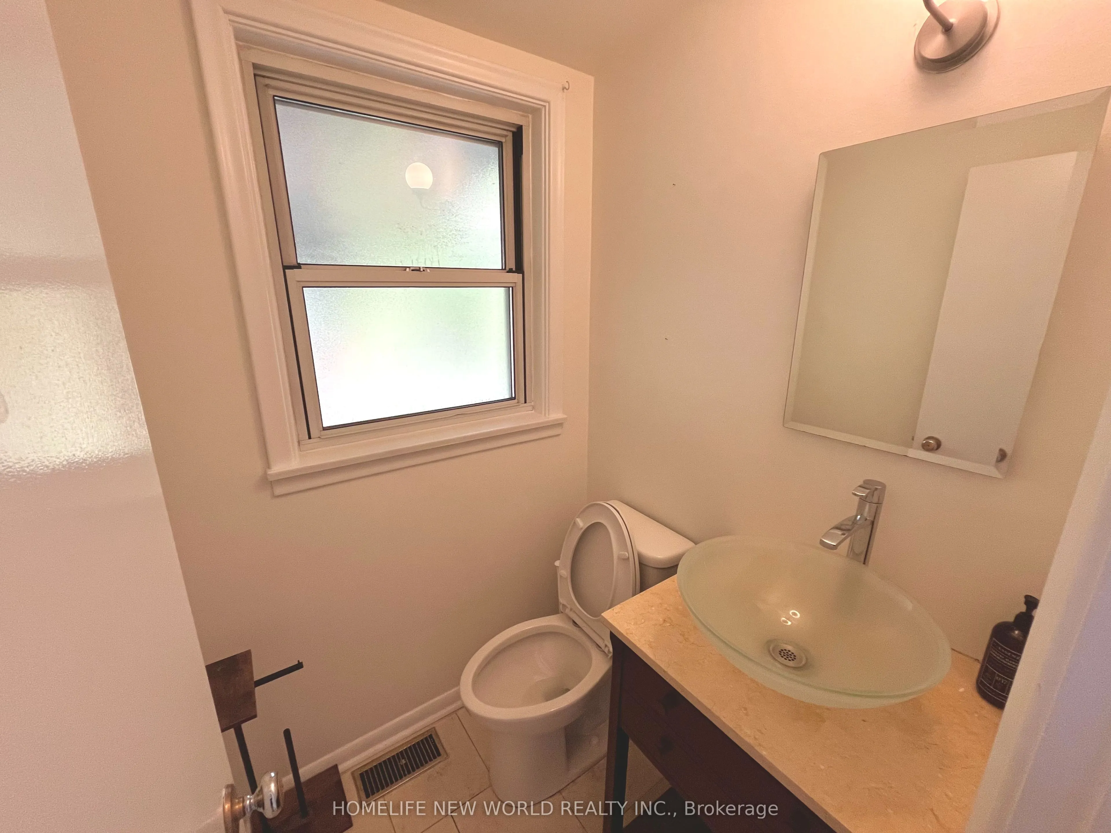 261 Hollywood Avenue, #Ground