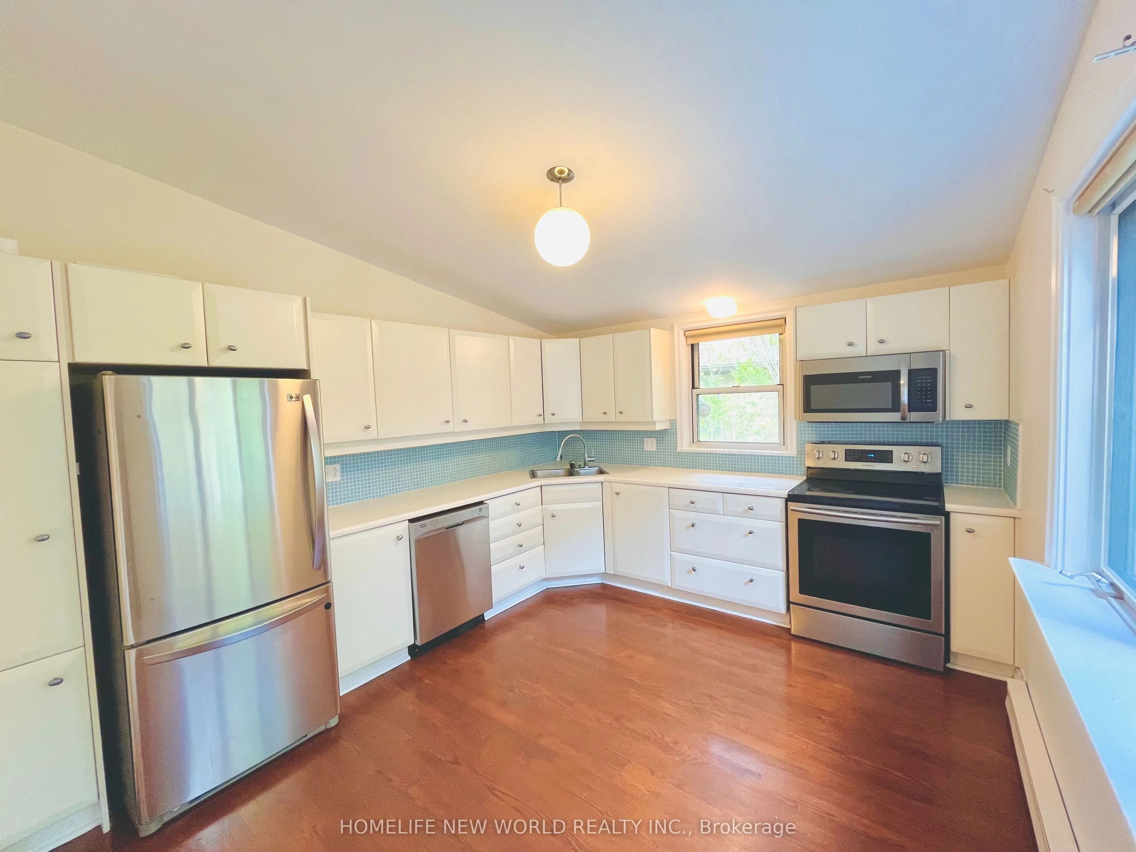 261 Hollywood Avenue, #Ground