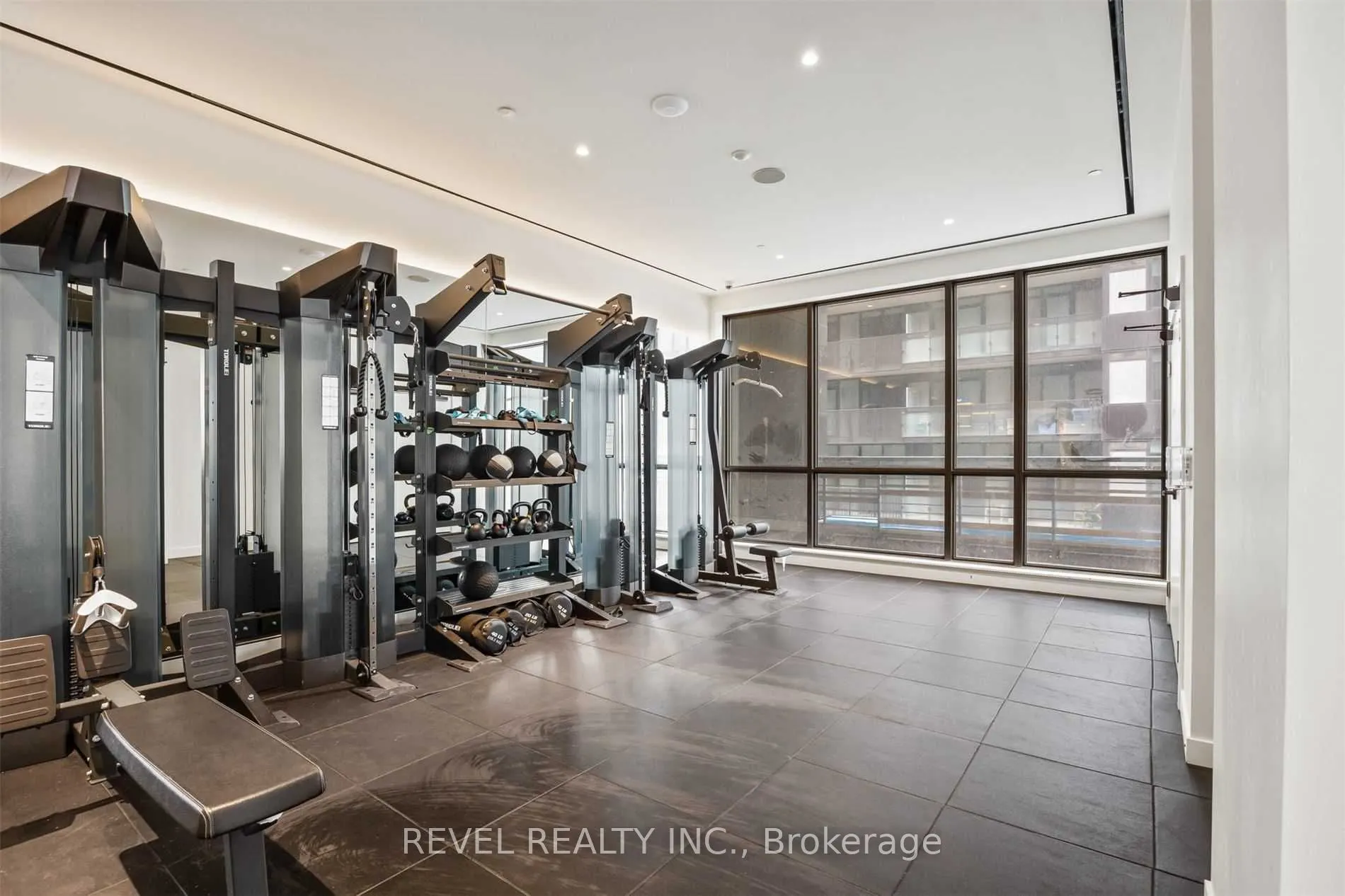 39 Roehampton Avenue, #1210