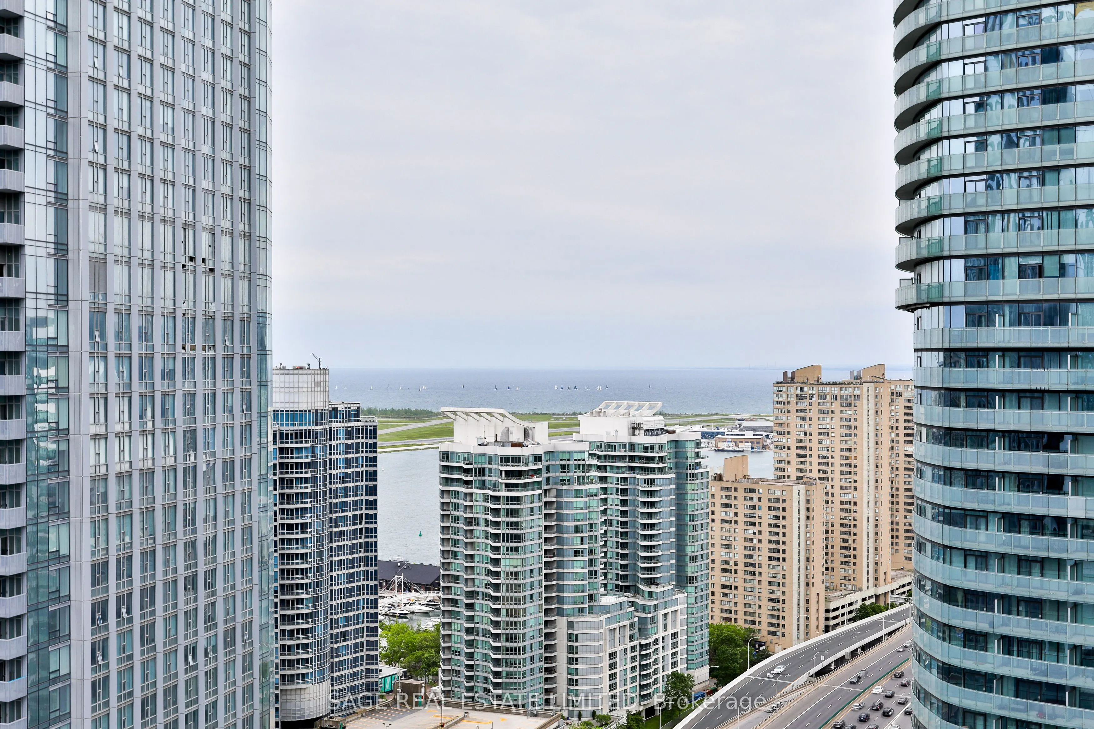 55 Bremner Boulevard E, #2808