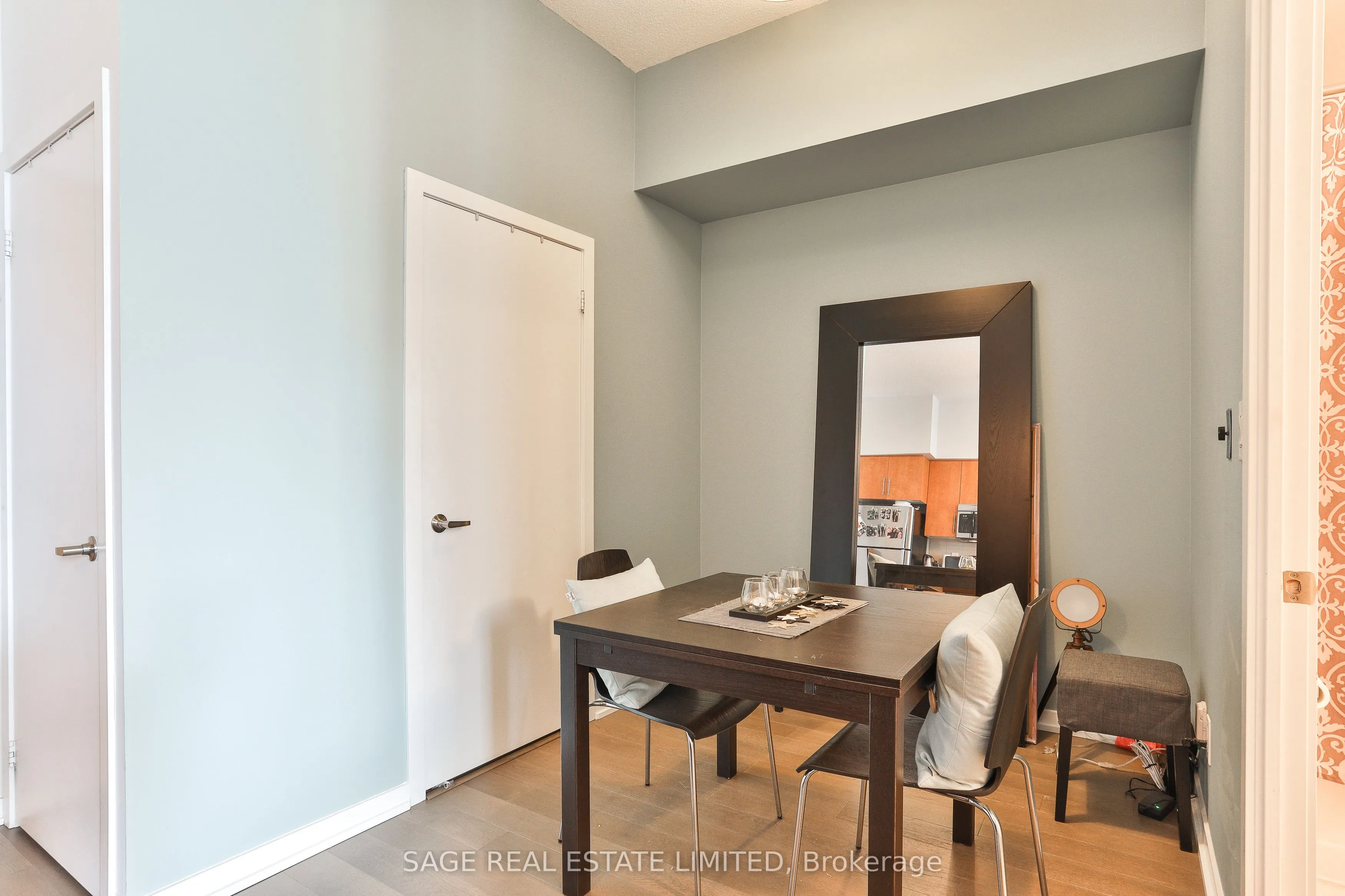 55 Bremner Boulevard E, #2808