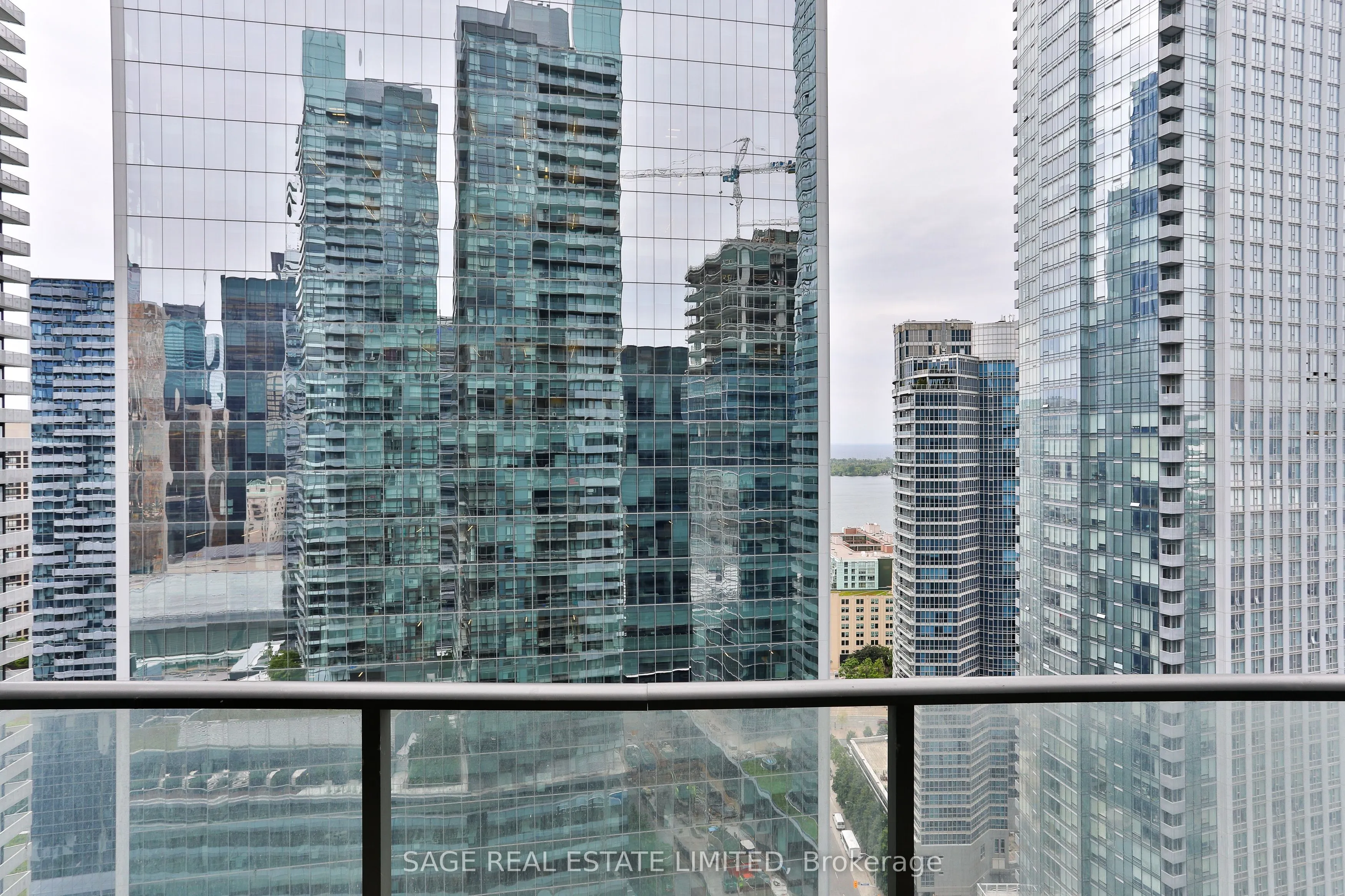 55 Bremner Boulevard E, #2808