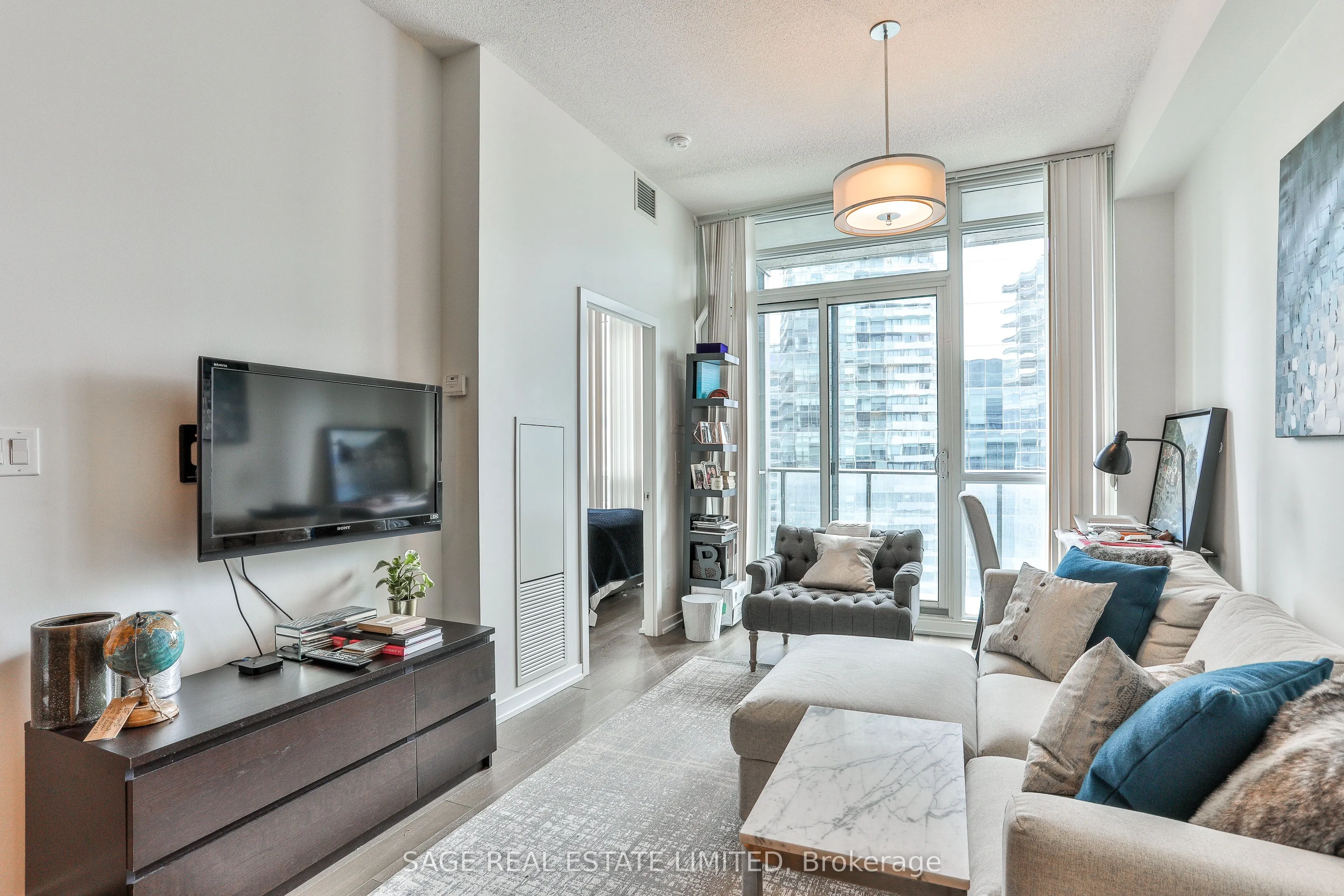 55 Bremner Boulevard E, #2808