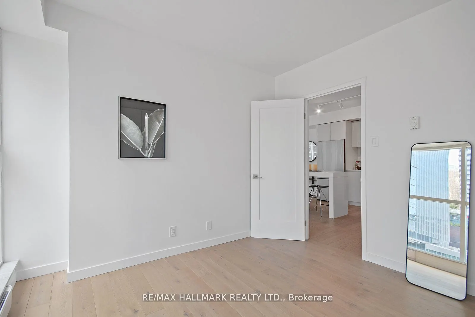 77 Harbour Square, #502