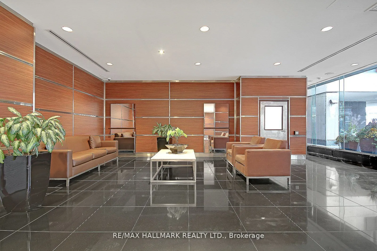 77 Harbour Square, #502