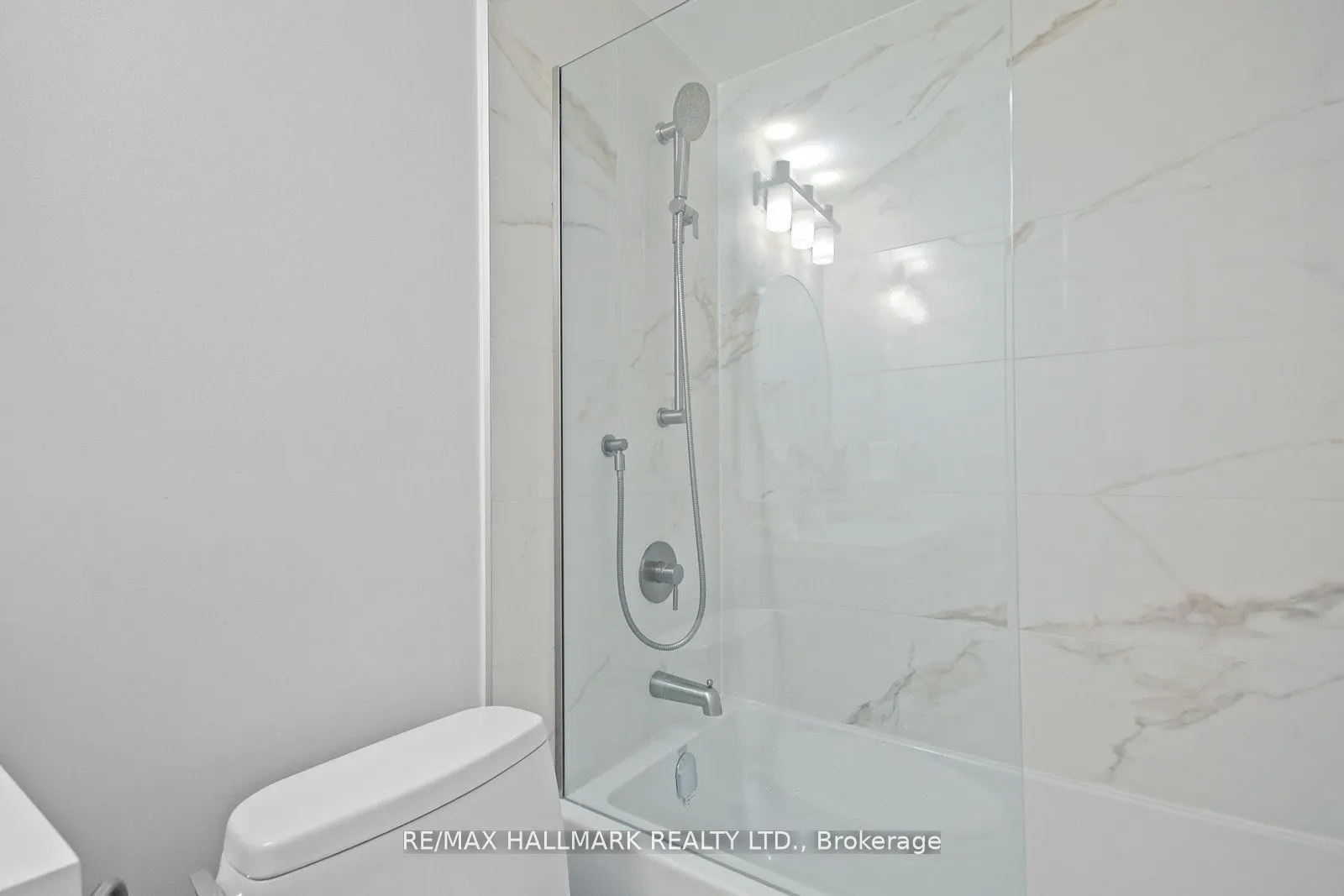 77 Harbour Square, #502