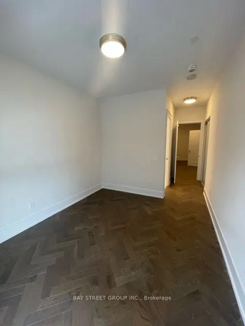 118 Merchants Wharf Avenue, #102