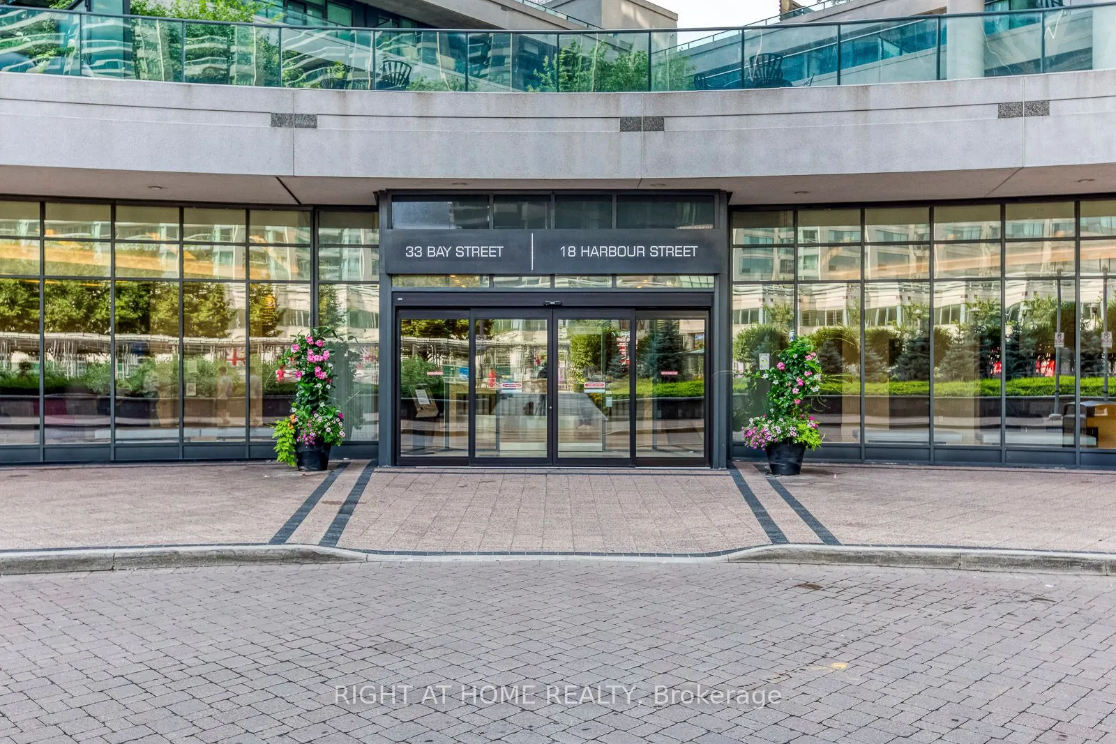 33 Bay Street, #1405